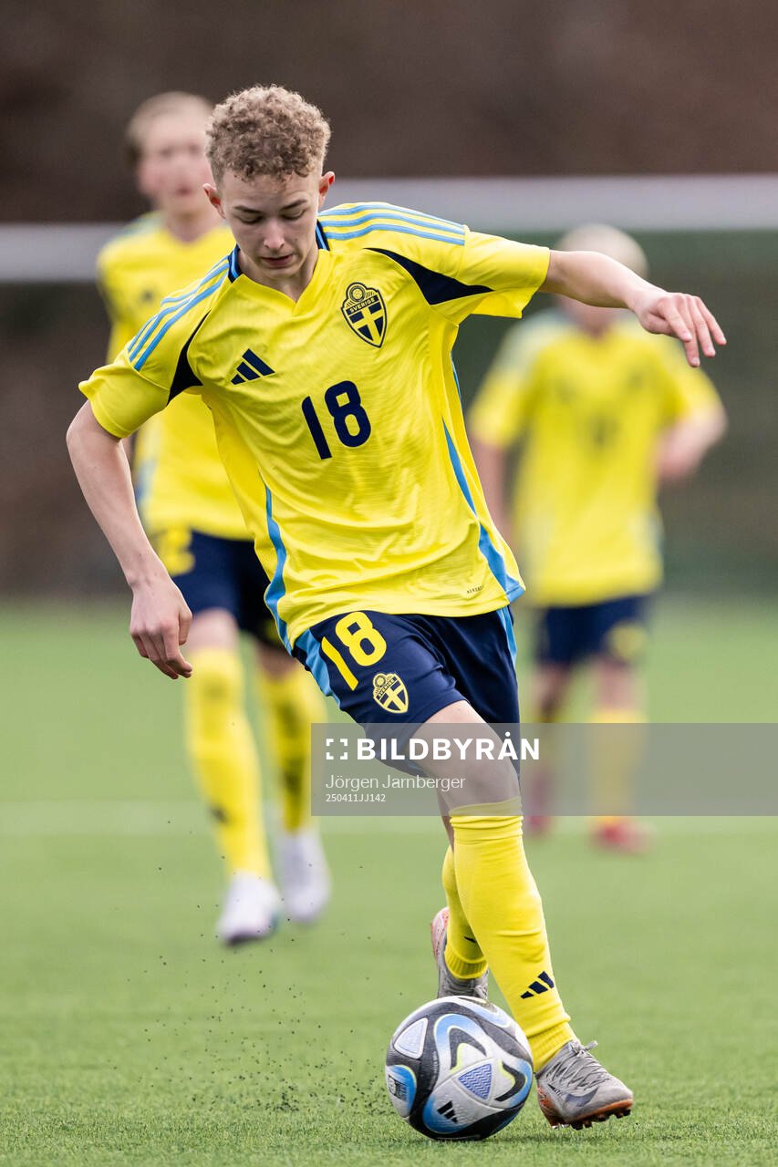 Sander Färlin of Sweden during the under-17 Future team tournament football match between Sweden and Belgium on April 11, 2025 in Borås.