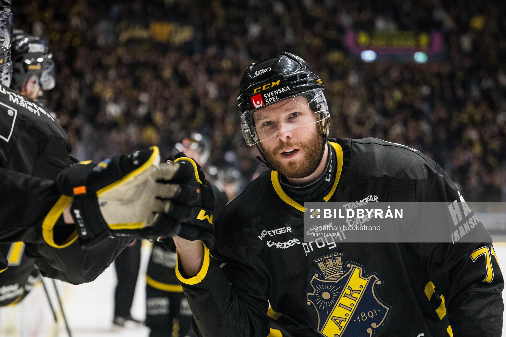 AIKs Lukas Zetterberg jublar