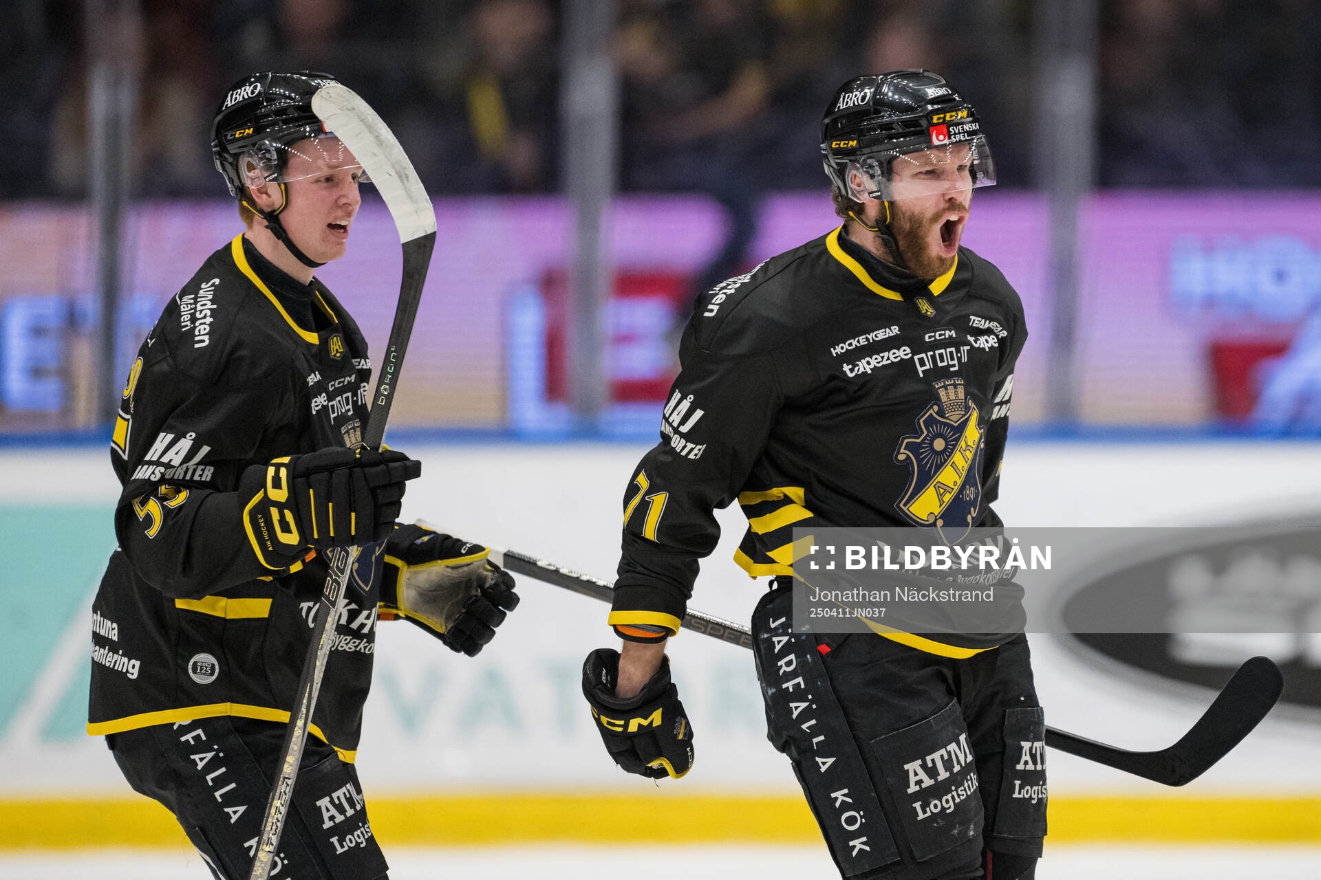 AIKs Lukas Zetterberg jublar