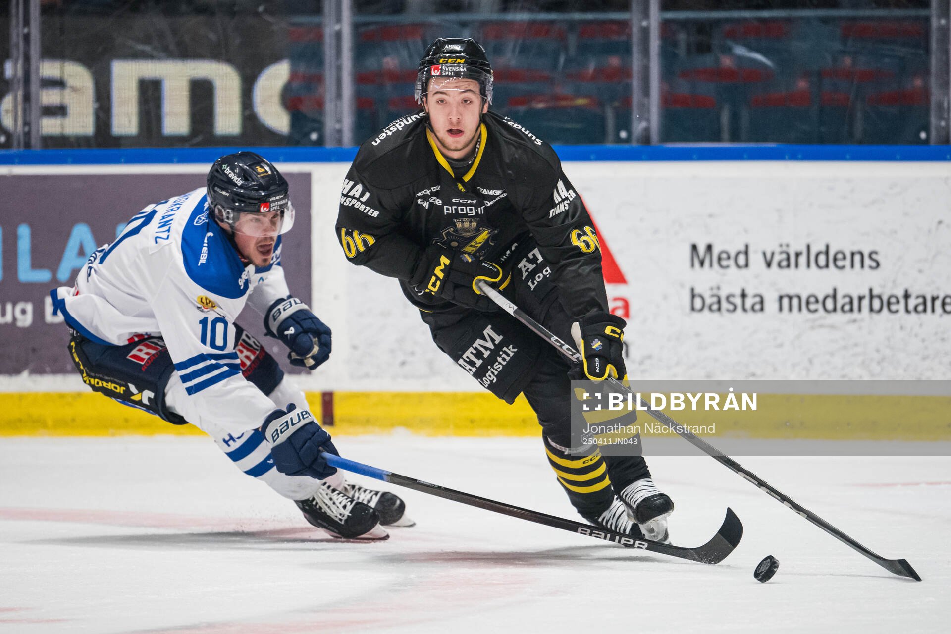 Karlskogas Alexander Ljungkrantz och AIKs Gustav Sjöqvist