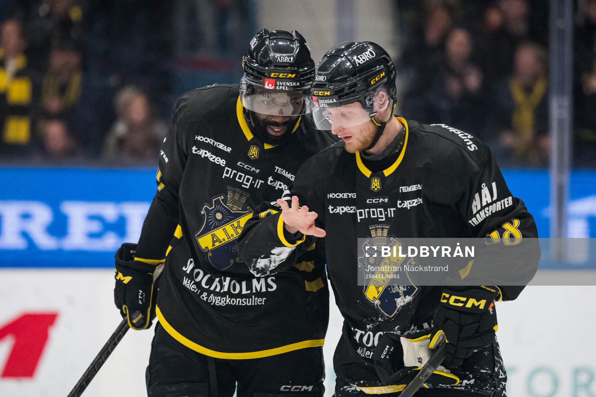AIKs Daniel Muzito Bagenda och Oskar Magnusson
