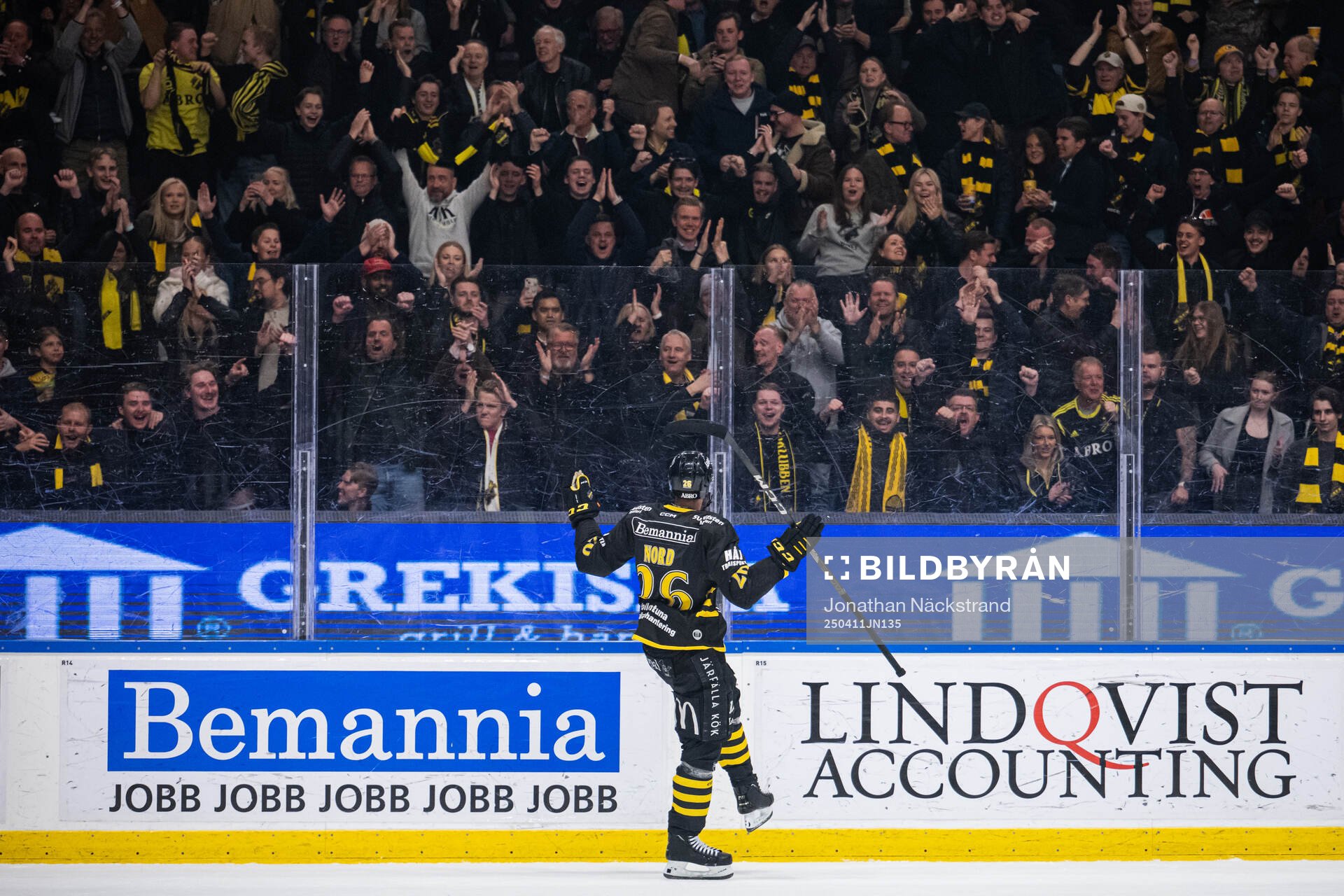 AIKs Oscar Nord jublar