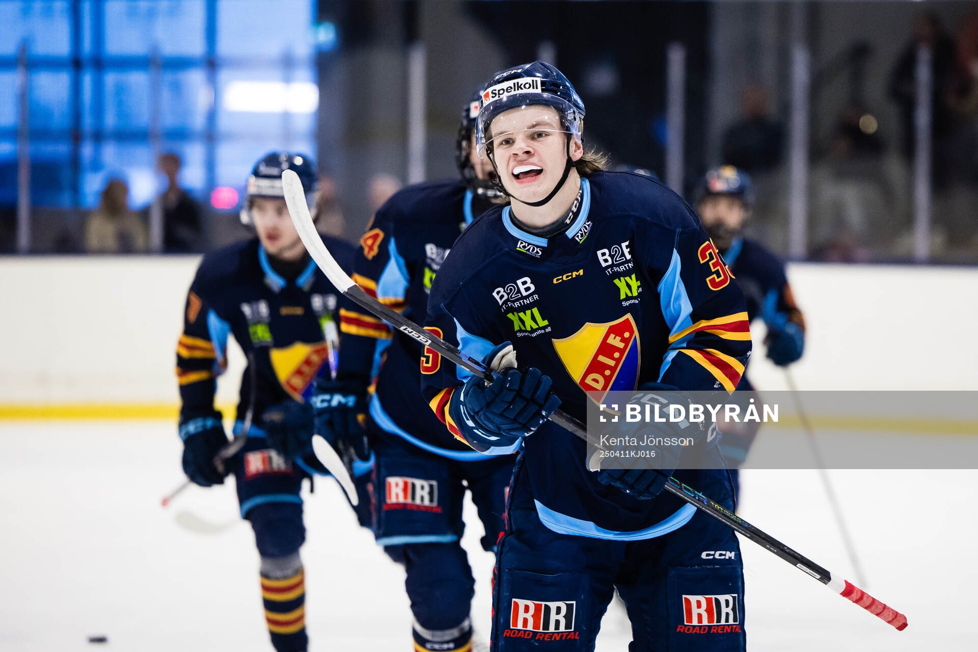 Djurgårdens Max Lind jublar