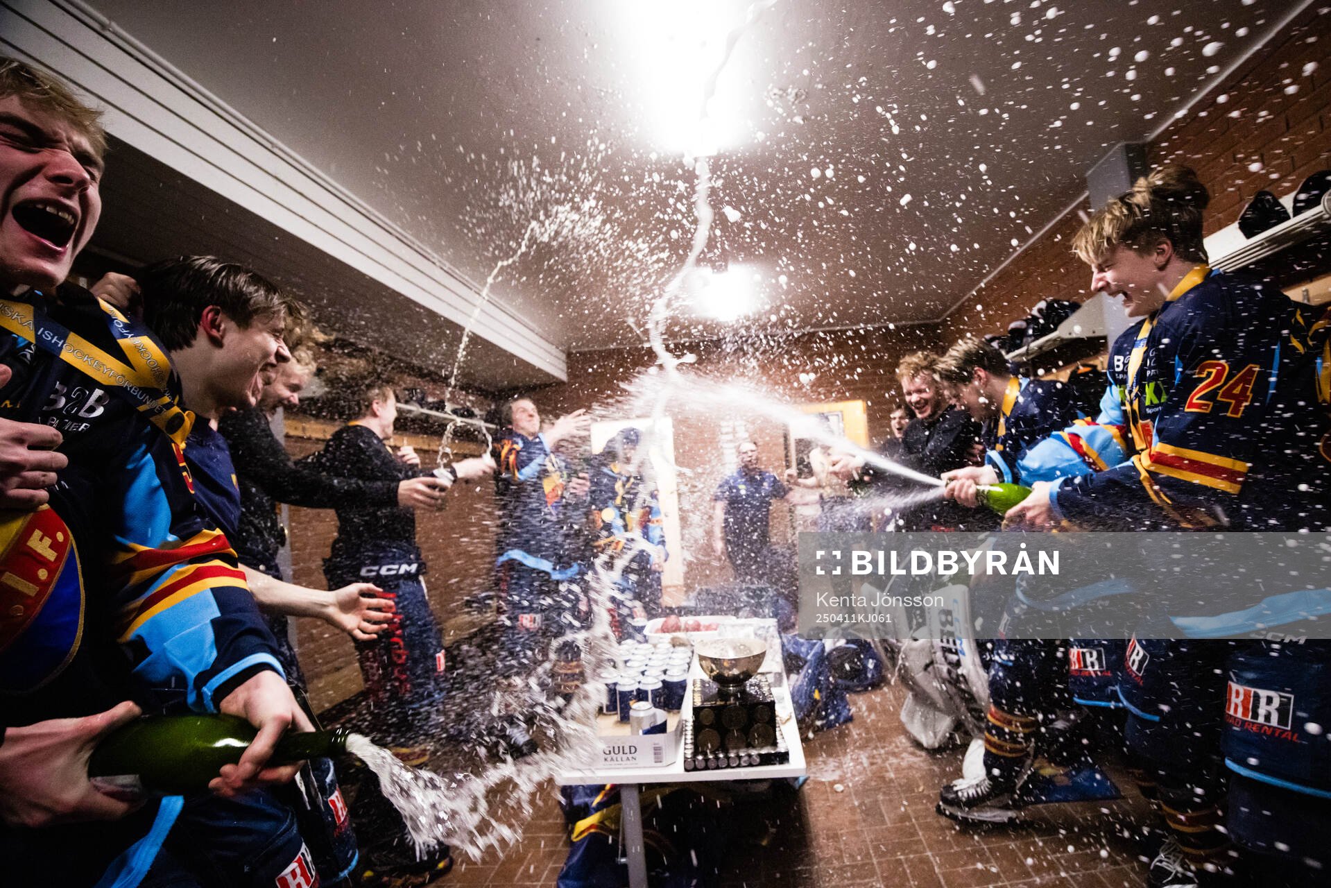 Djurgårdens Marcus Nordmark och Theo Stockselius jublar