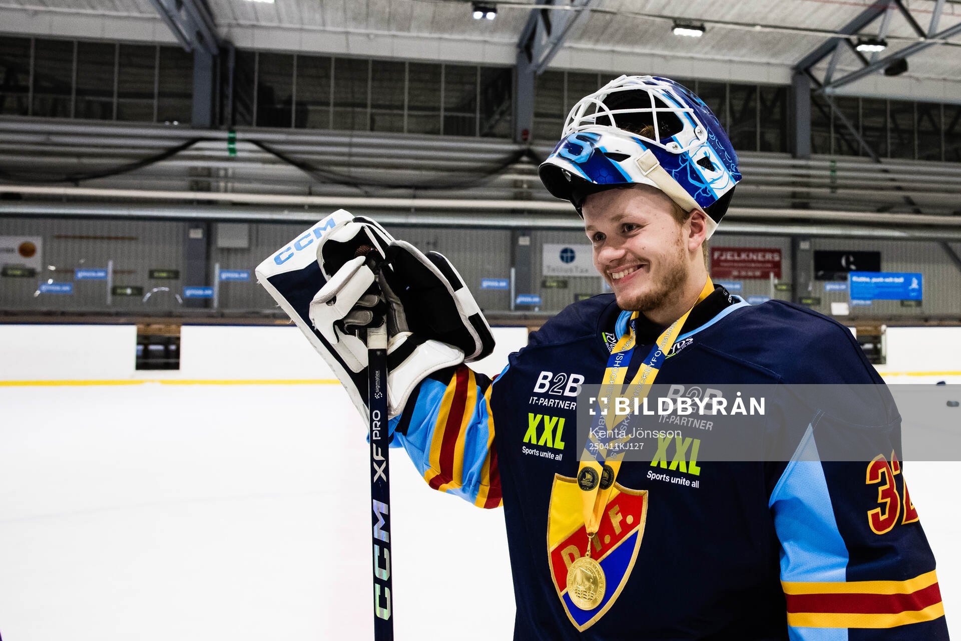 Djurgårdens målvakt Teodor Munther jublar