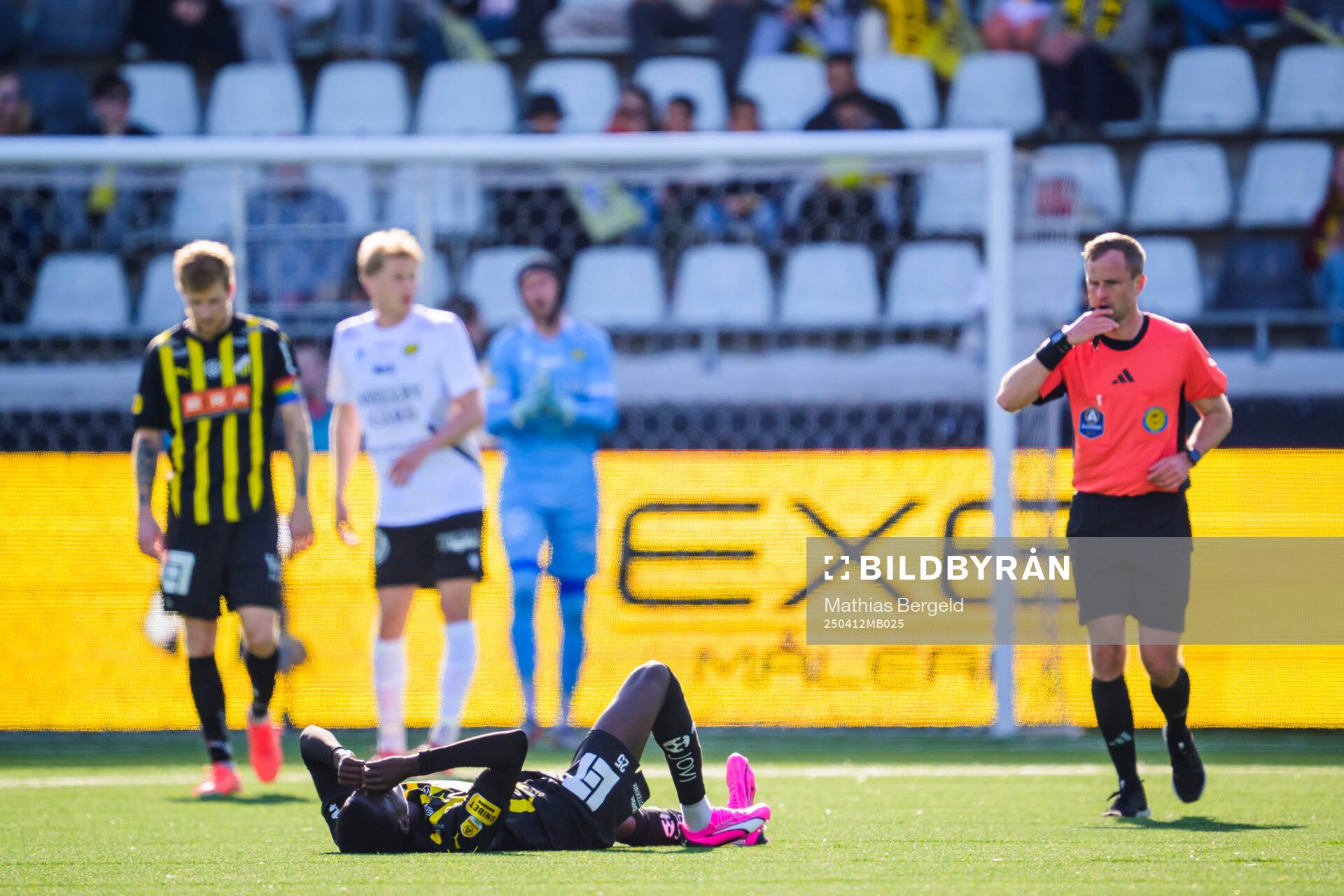 Häckens Abdoulaye Faye har ont