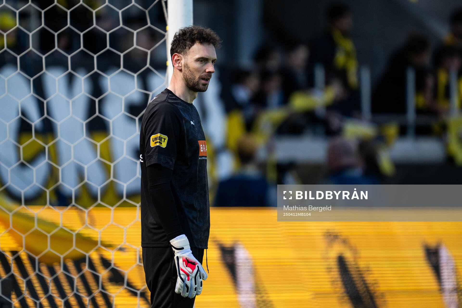 Häckens målvakt Etrit Berisha inför fotbollsmatchen i Allsvenskan mellan Häcken och Mjällby den 12 april 2025 i Göteborg. 