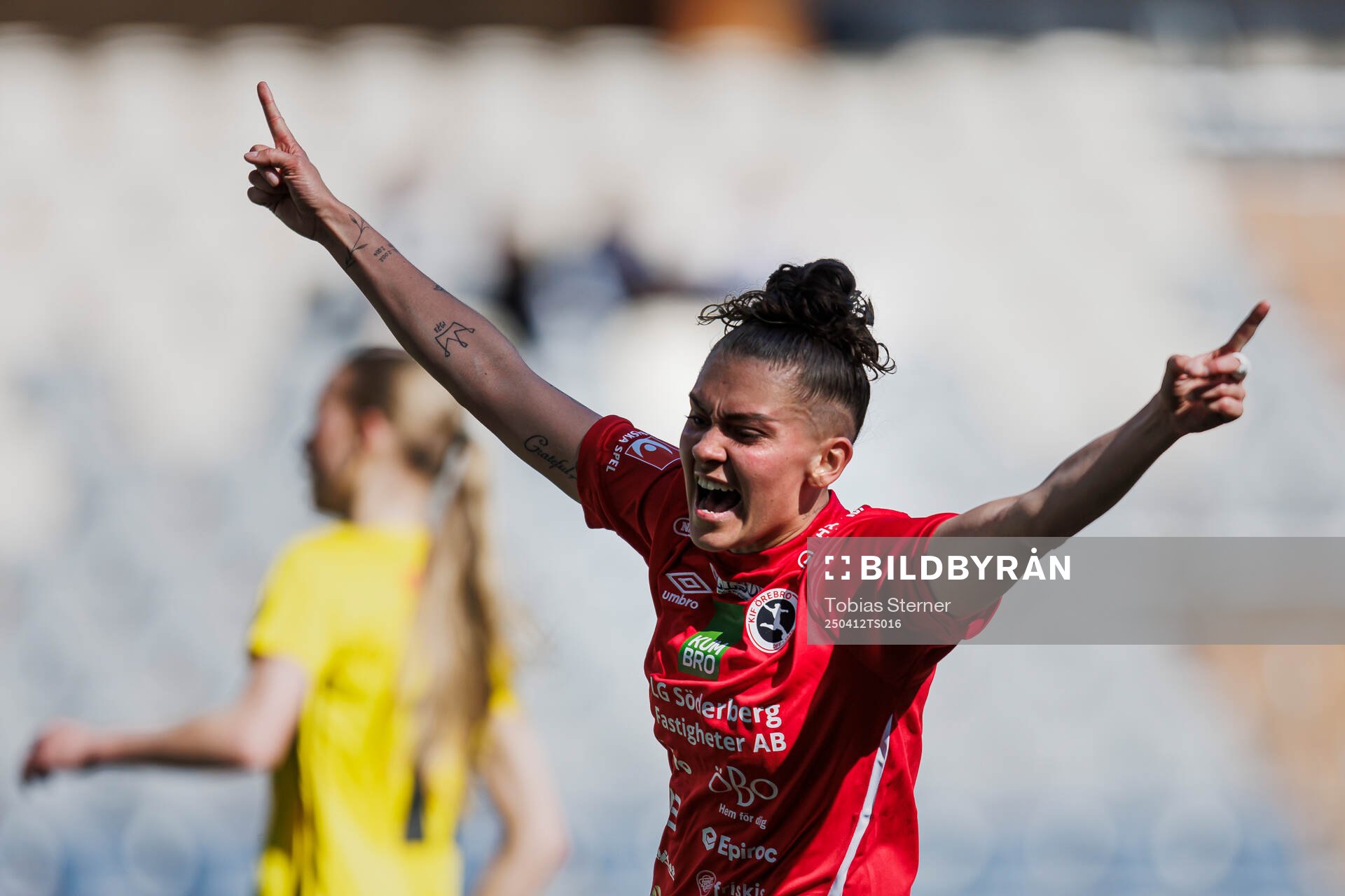 KIF Örebros Wilma Sjöholm jublar