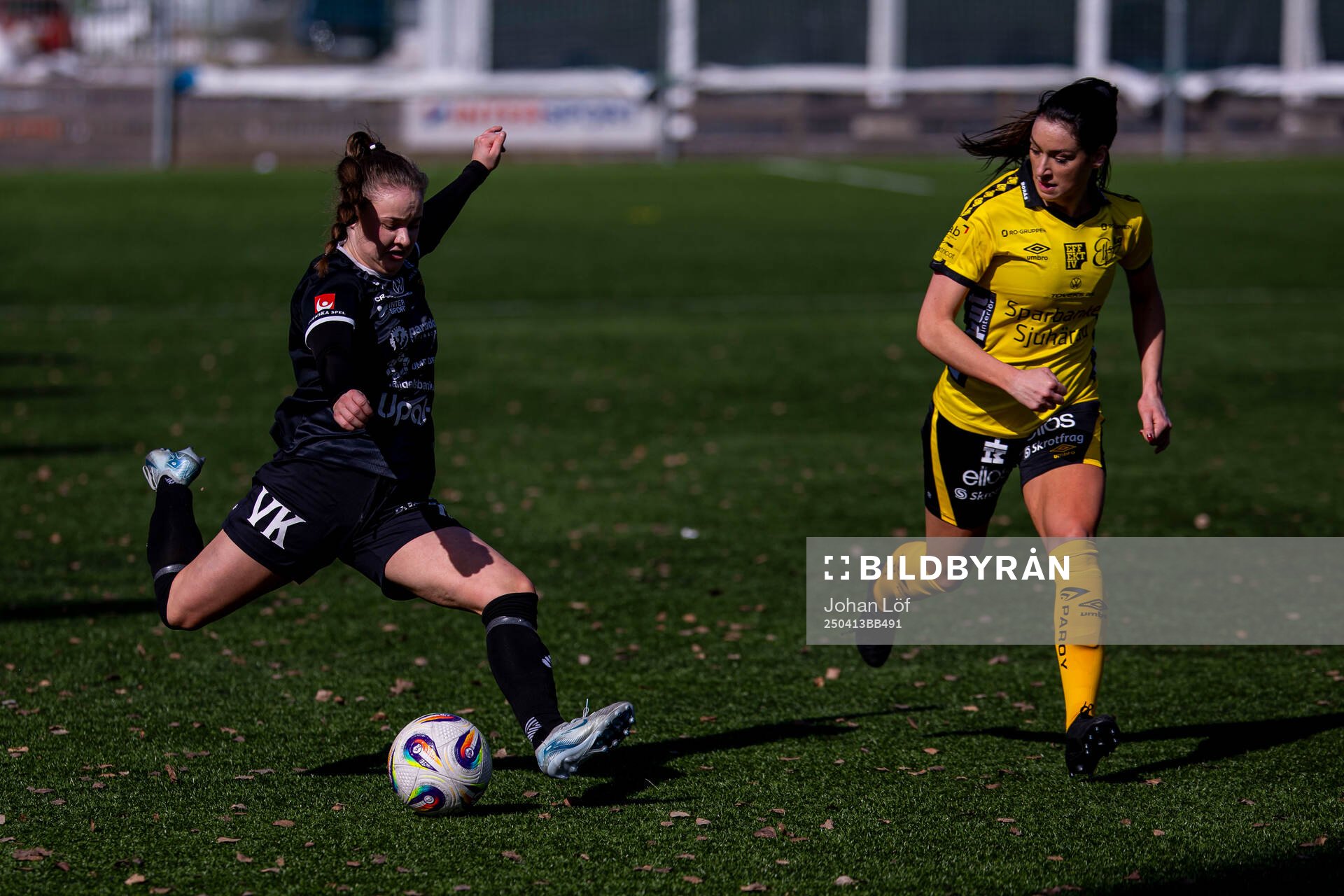 Umeås Elvira Fjällström och Elfsborgs Izabella Bergström