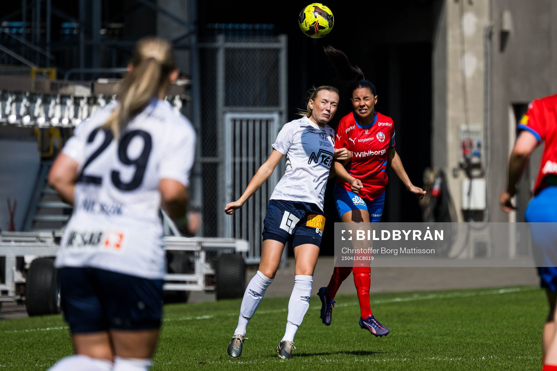 Örgrytes Maja Wrångemyr och Helsingborgs Ebba Manglind