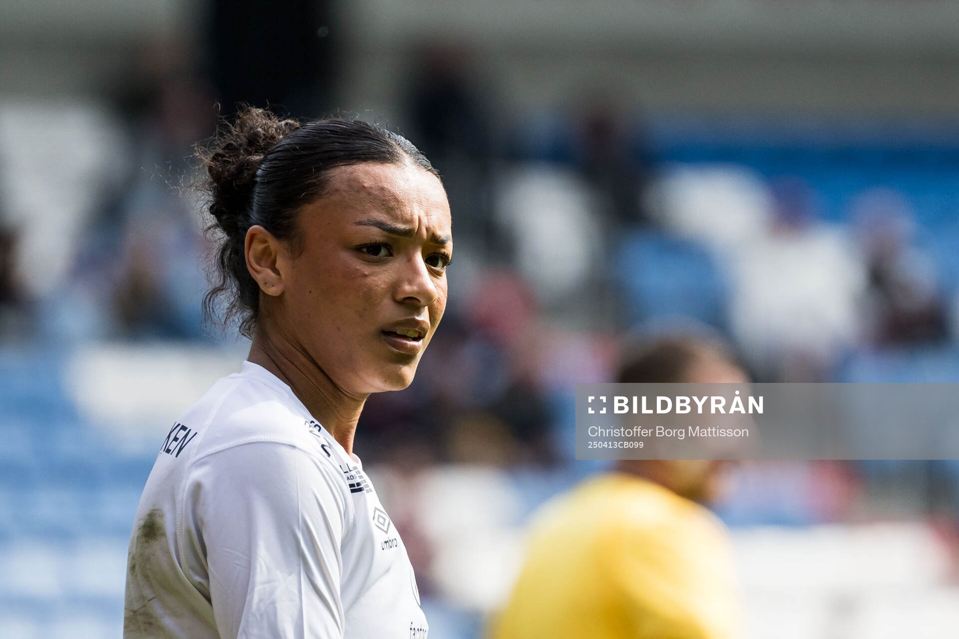 Örgrytes Ashley Hellström under fotbollsmatchen i Division 1 södra mellan Helsingborg och Örgryte den 13 april 2025 i Helsingborg.