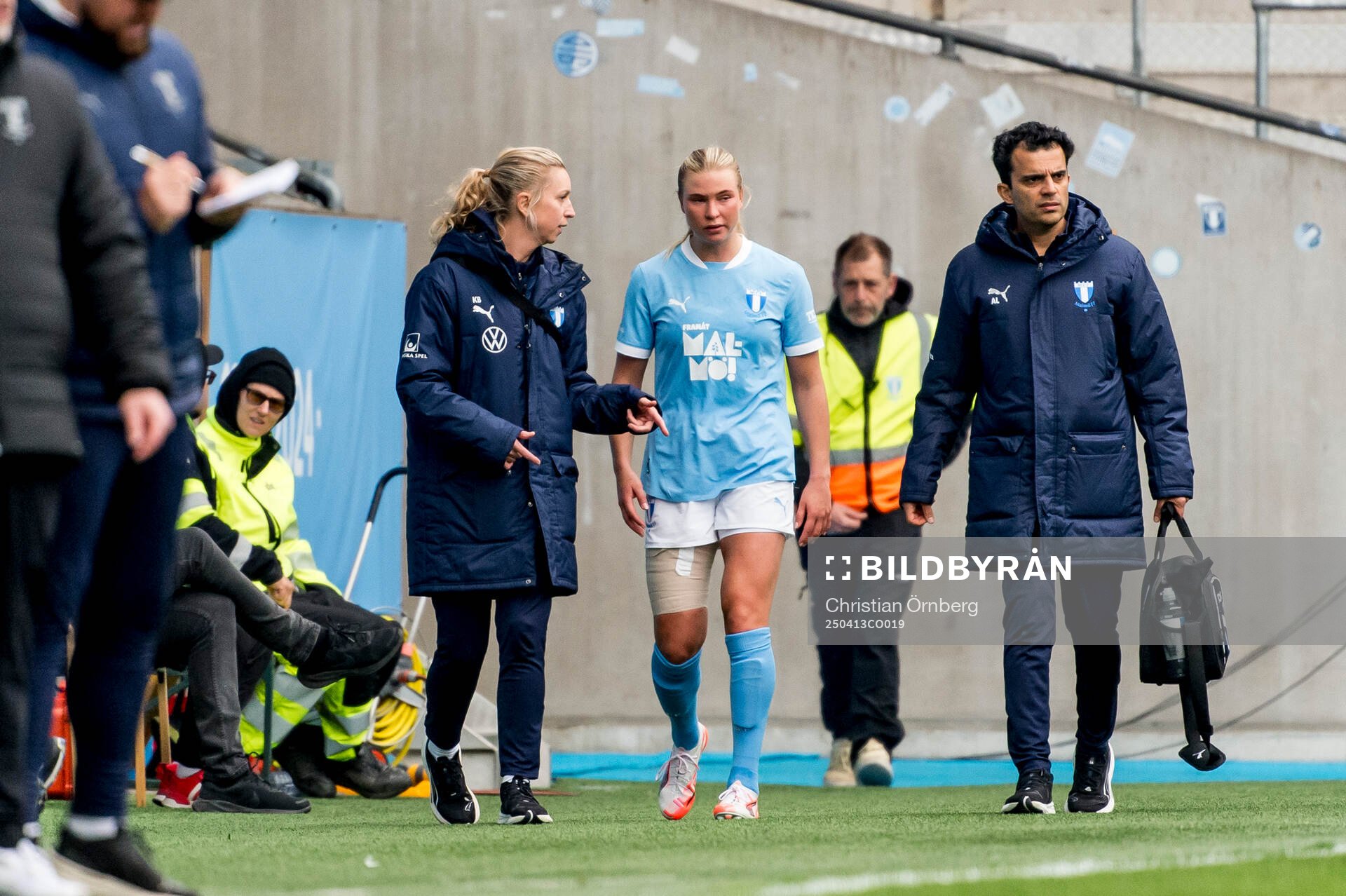 Malmö FFs Ellen Löfqvist utgår vid skada