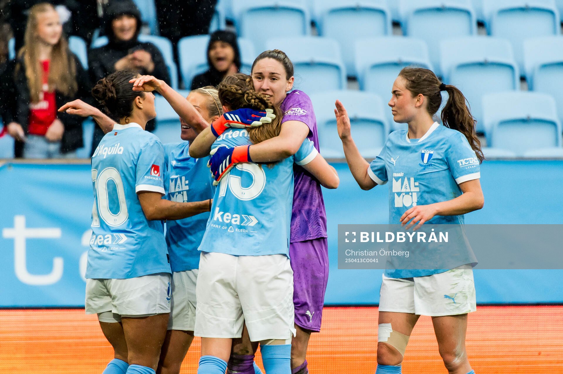 Malmö FFs målvakt Moa Öhman jublar