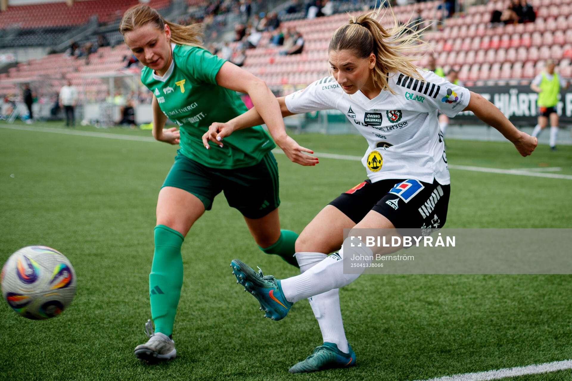 Team TGs Isabelle Olsson och Örebro SKs Grace Wallin