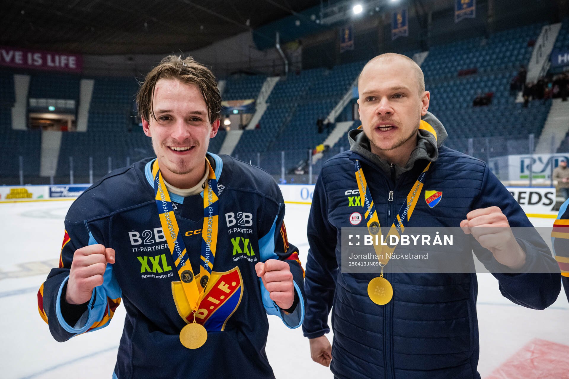 Djurgårdens Vilton Ferdfelt och tränare Nicklas Magnusson