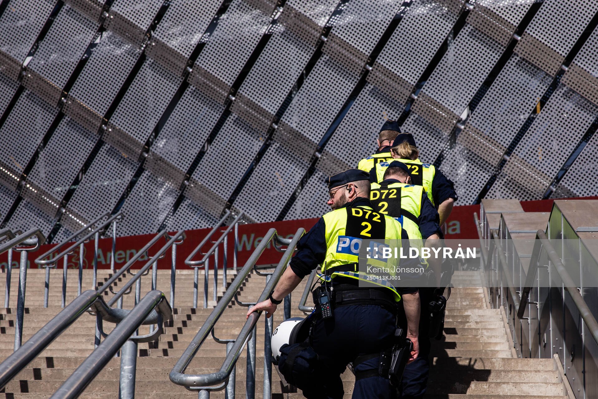 Poliser utanför 3Arena