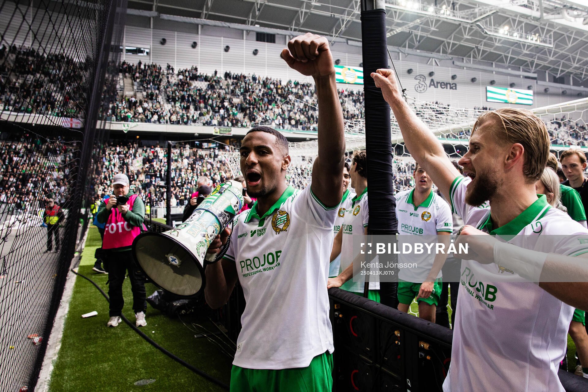 Hammarbys Paulos Abraham och Simon Strand jublar