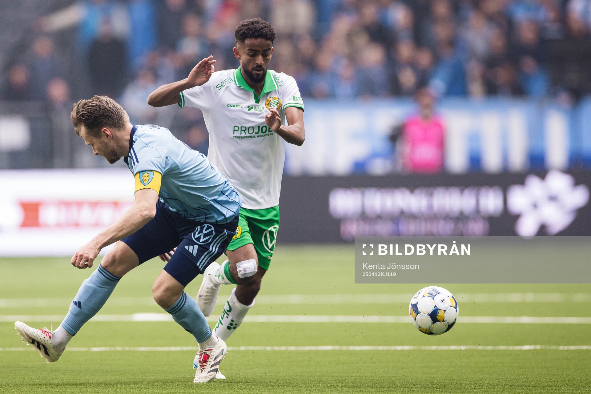 Djurgårdens Jacob Une  oc Hammarbys Tesfaldet Tekie