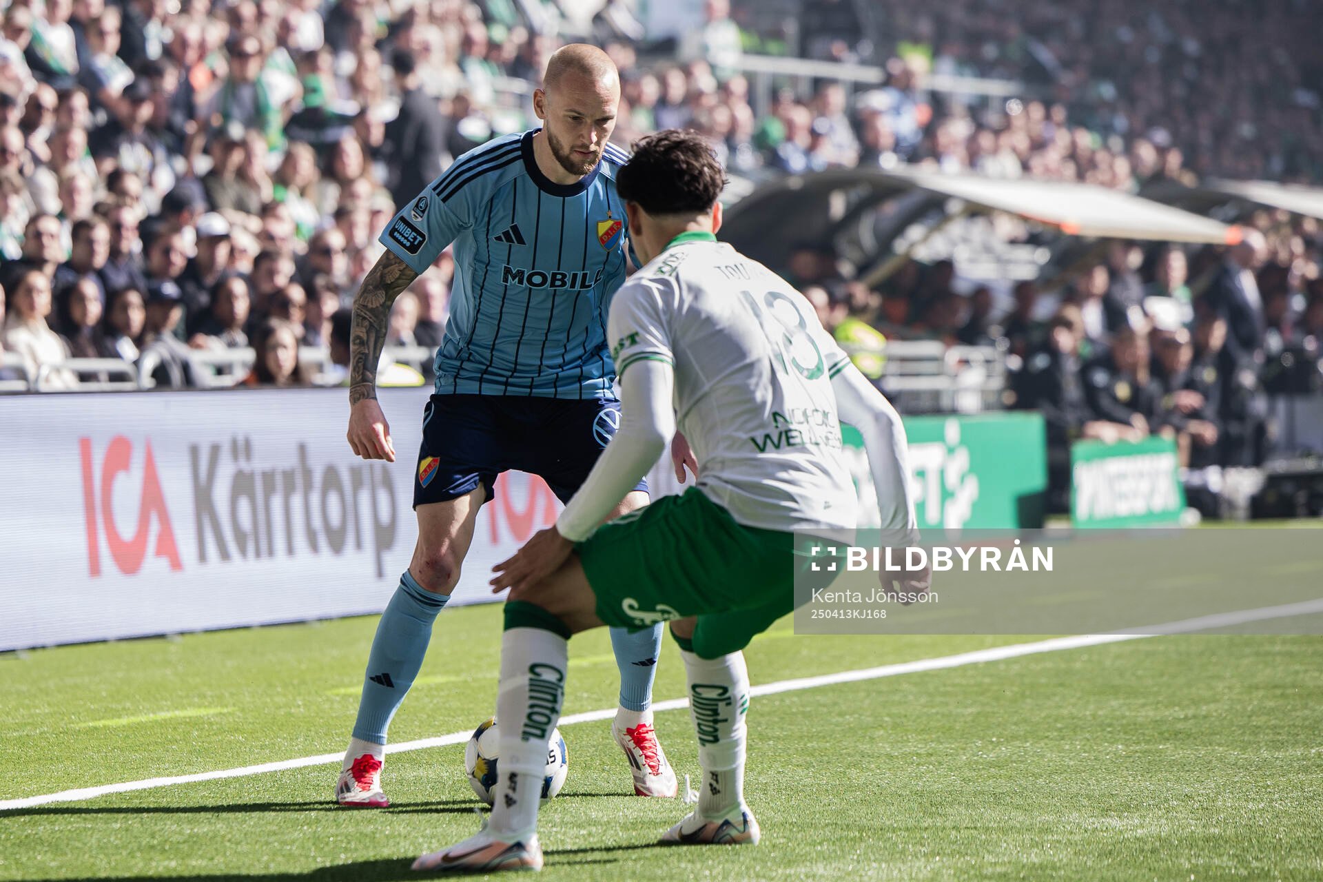 Djurgårdens Adam Ståhl och Hammarbys Sebastian Tounekti
