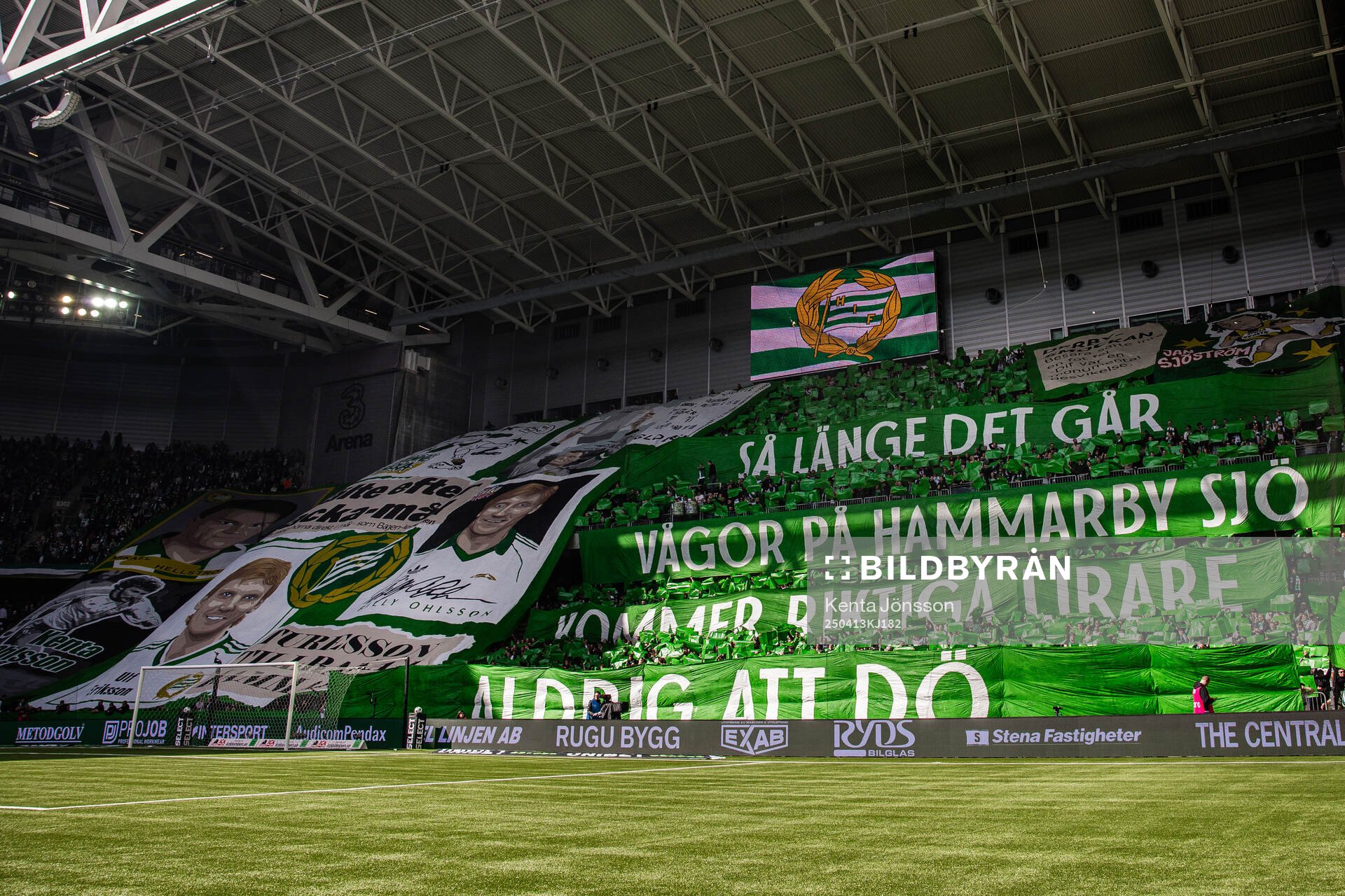 Hammarbys supportrar med tifo