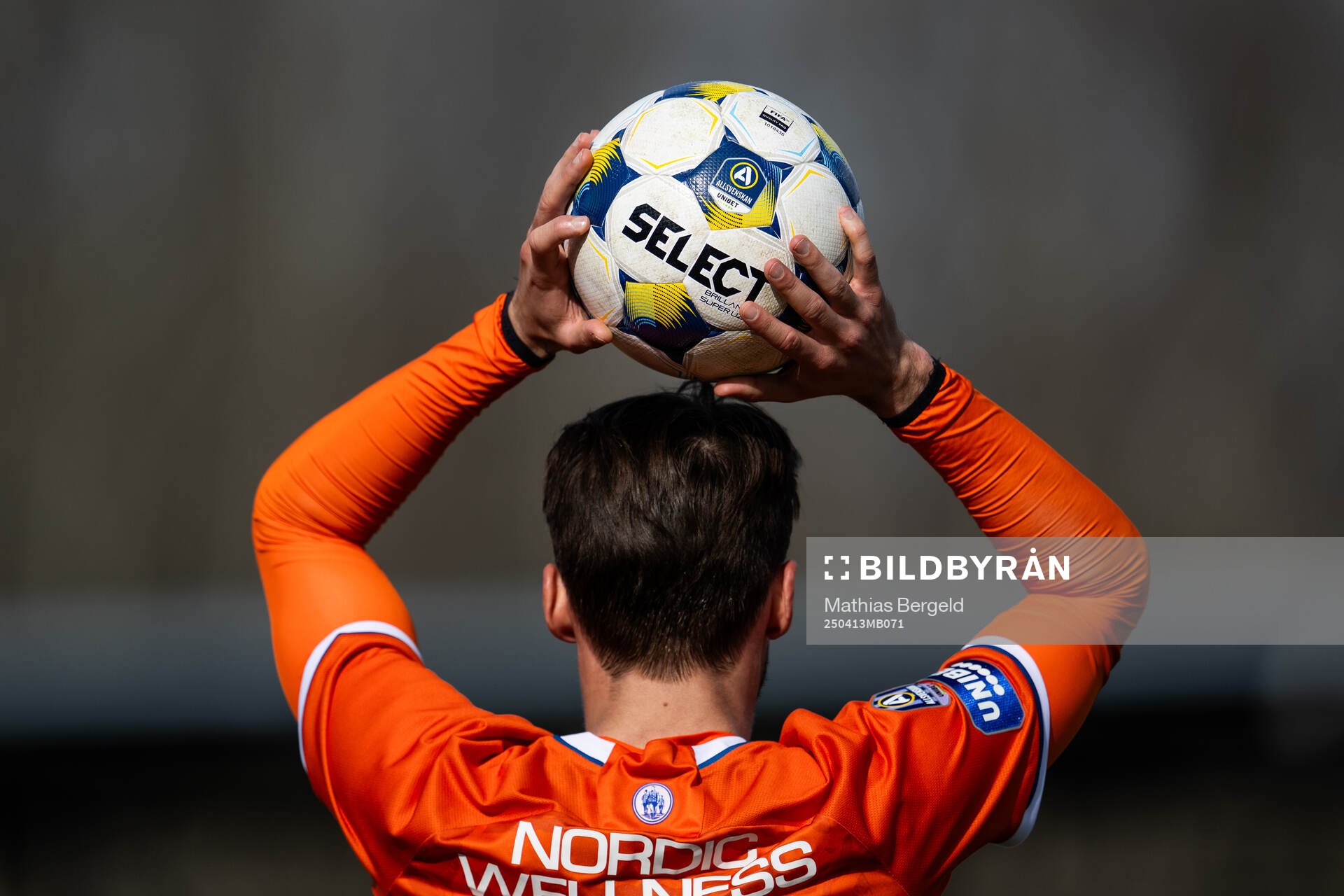 IFK Göteborgs Anders Trondsen kastar inkast