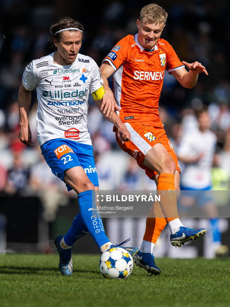Värnamos Simon Thern och IFK Göteborgs David Kruse