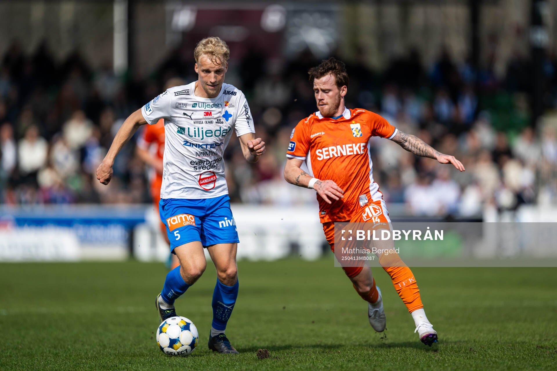 Värnamos Victor Larsson och IFK Göteborgs Tobias Heintz