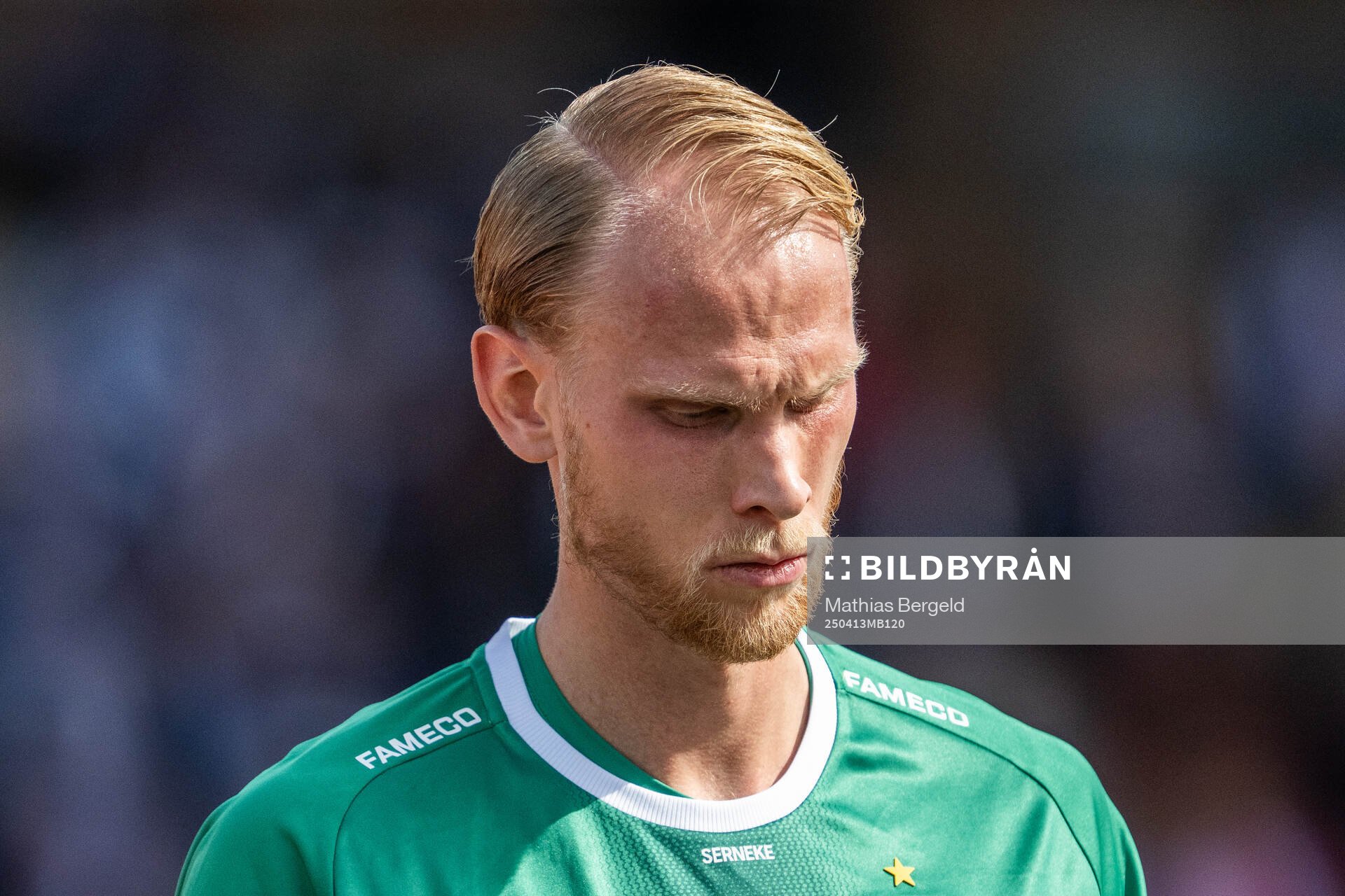 IFK Göteborgs målvakt Pontus Dahlberg vid line-up