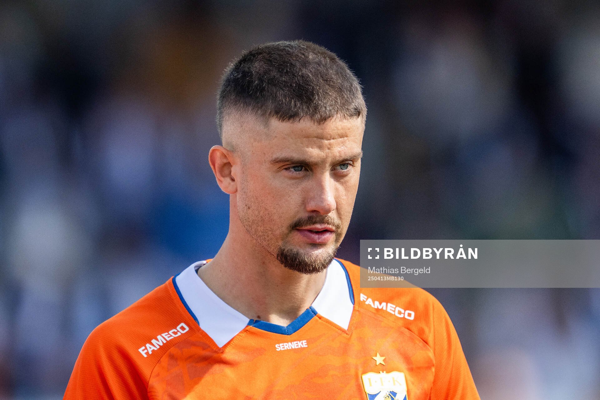 IFK Göteborgs Ramon Pascal Lundqvist vid line-up inför fotbollsmatchen i Allsvenskan mellan Värnamo och IFK Göteborg den 13 april 2025 i Värnamo.