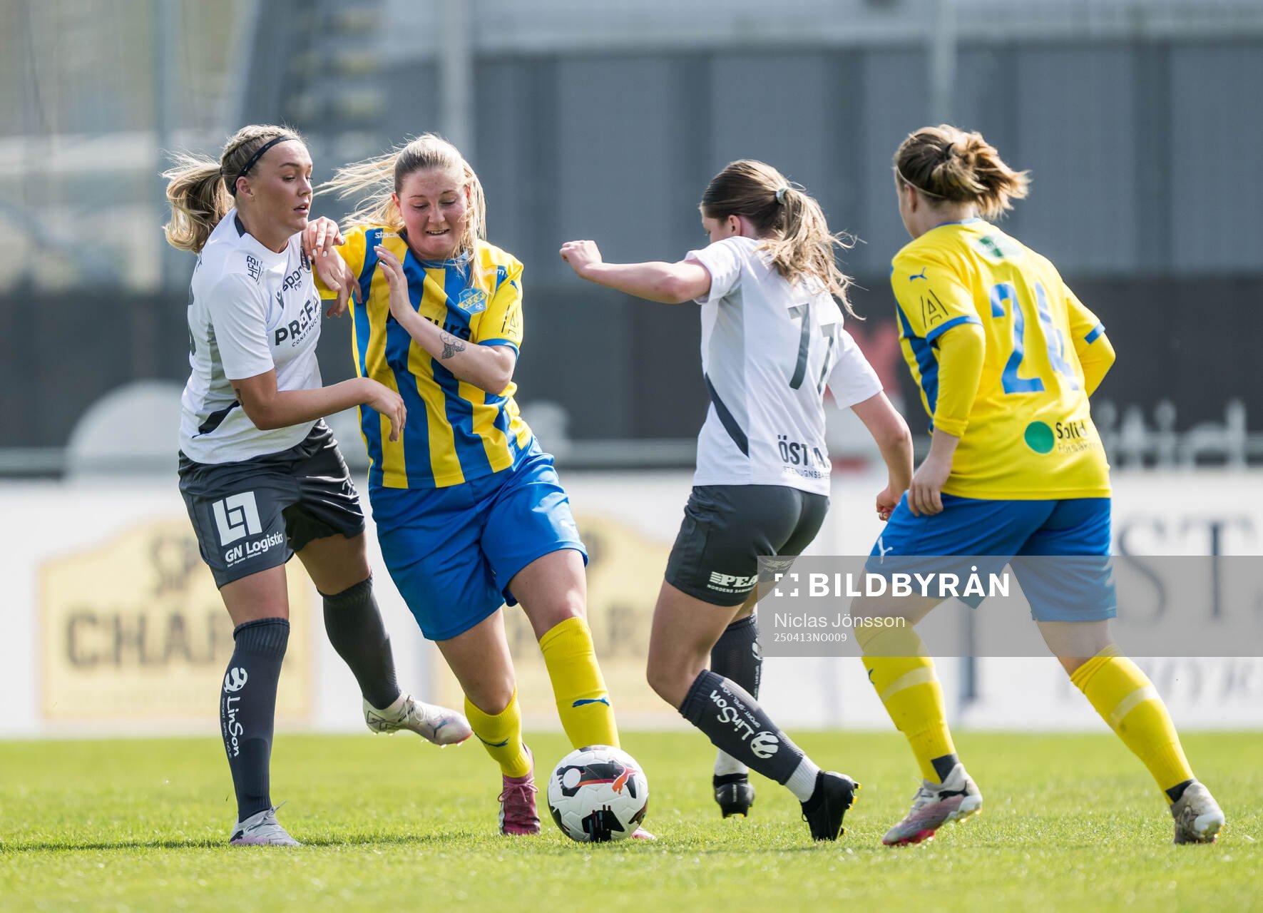 Halmstads Nora Hultgren och Eskilsminnes Elin Persson