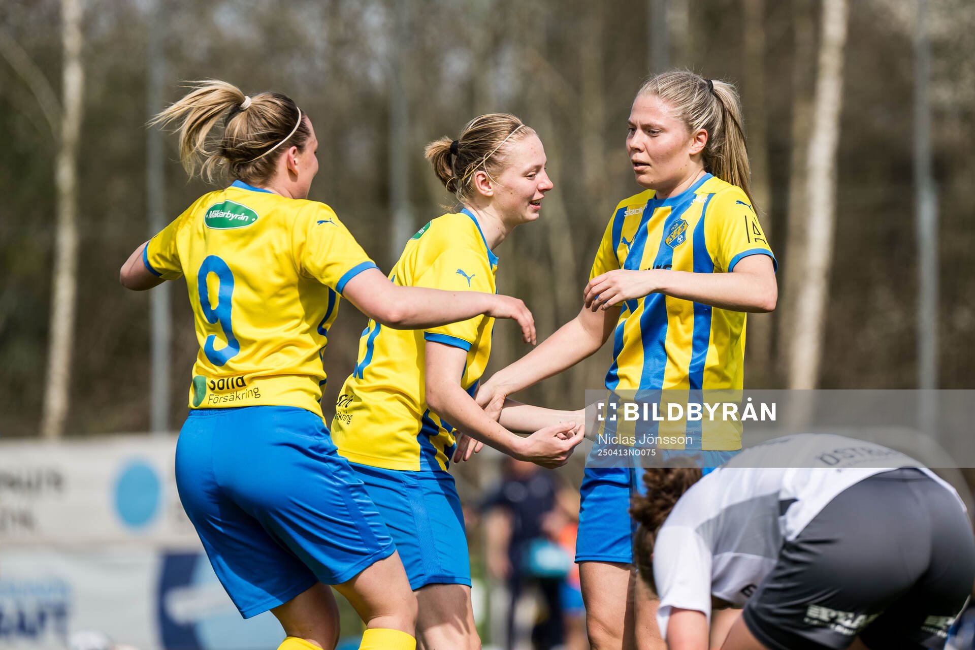 Eskilsminnes Johanna Olsson jublar