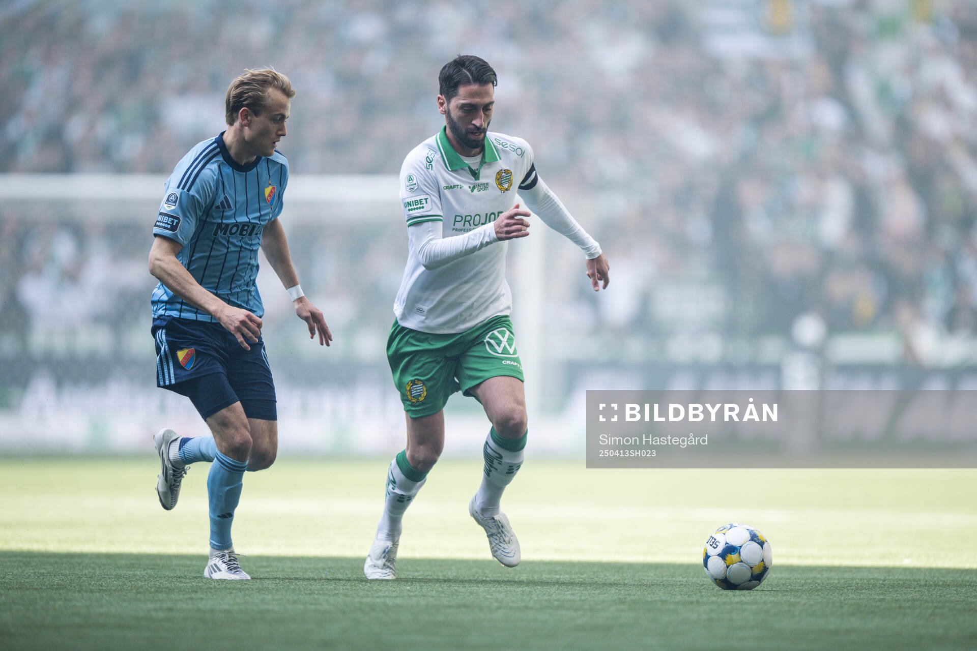 Djurgårdens Oskar Fallenius och Hammarbys Nahir Besara