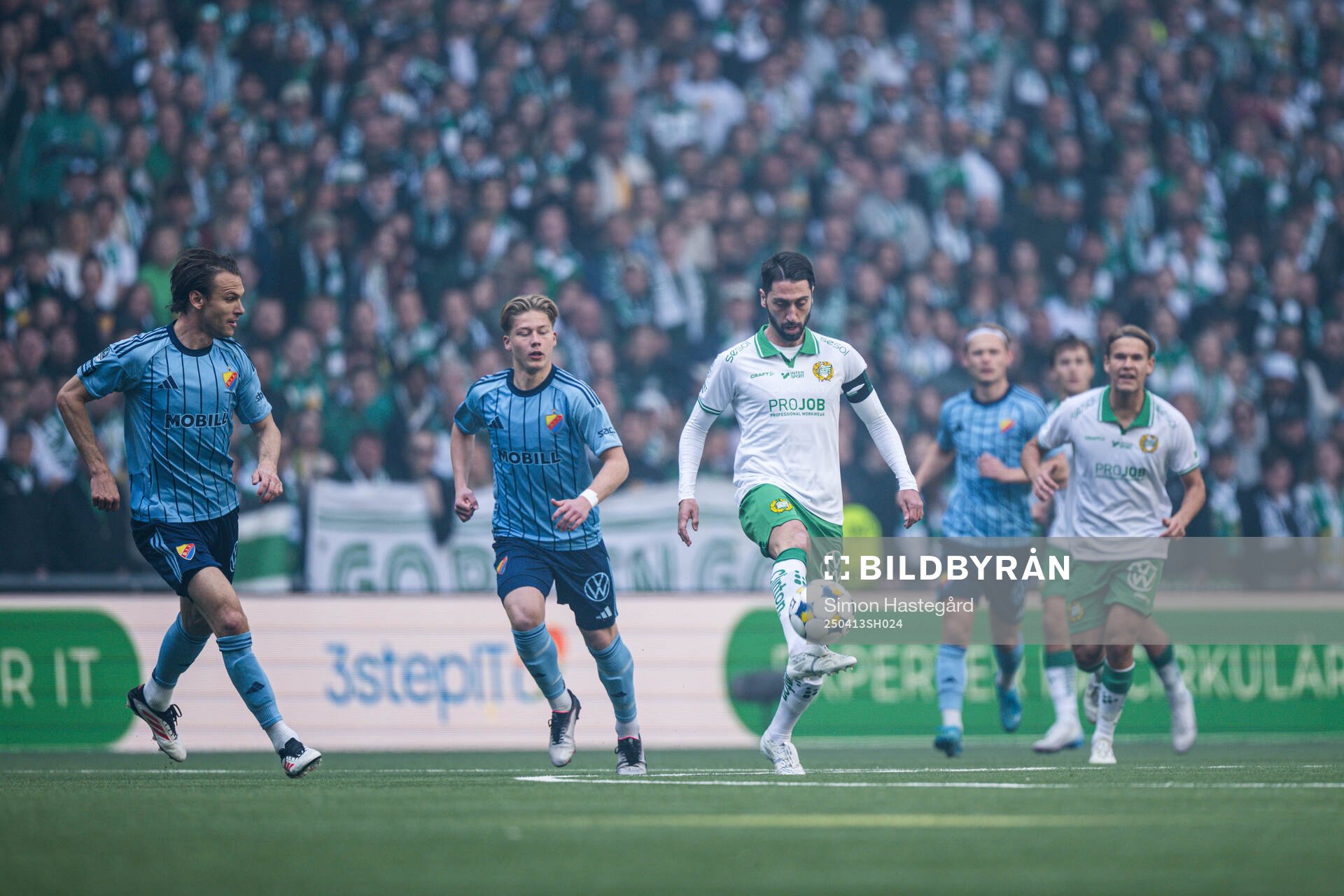 Djurgårdens Albin Ekdal och Hammarbys Nahir Besara