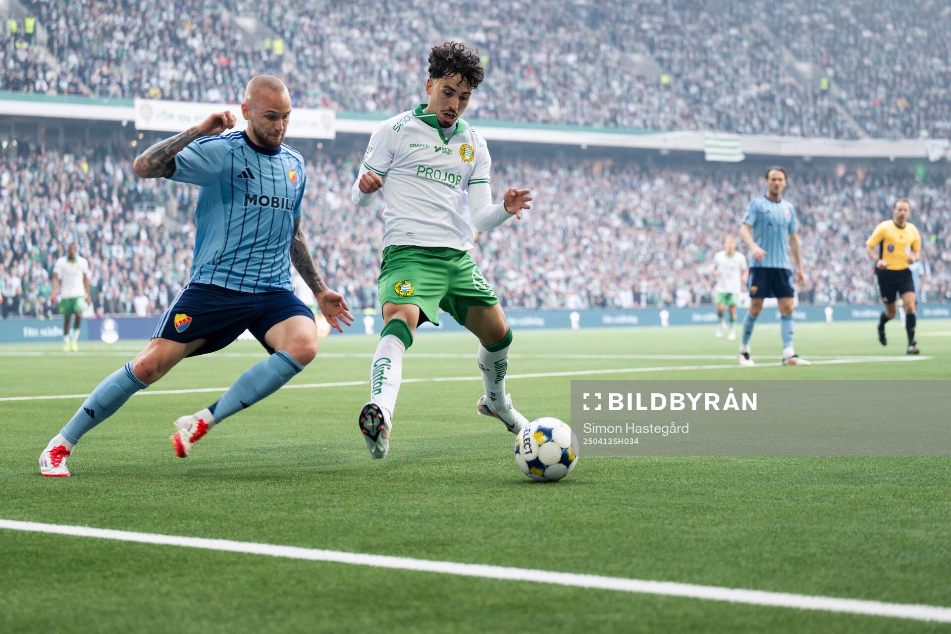 Djurgårdens Adam Ståhl och Hammarbys Sebastian Tounekti
