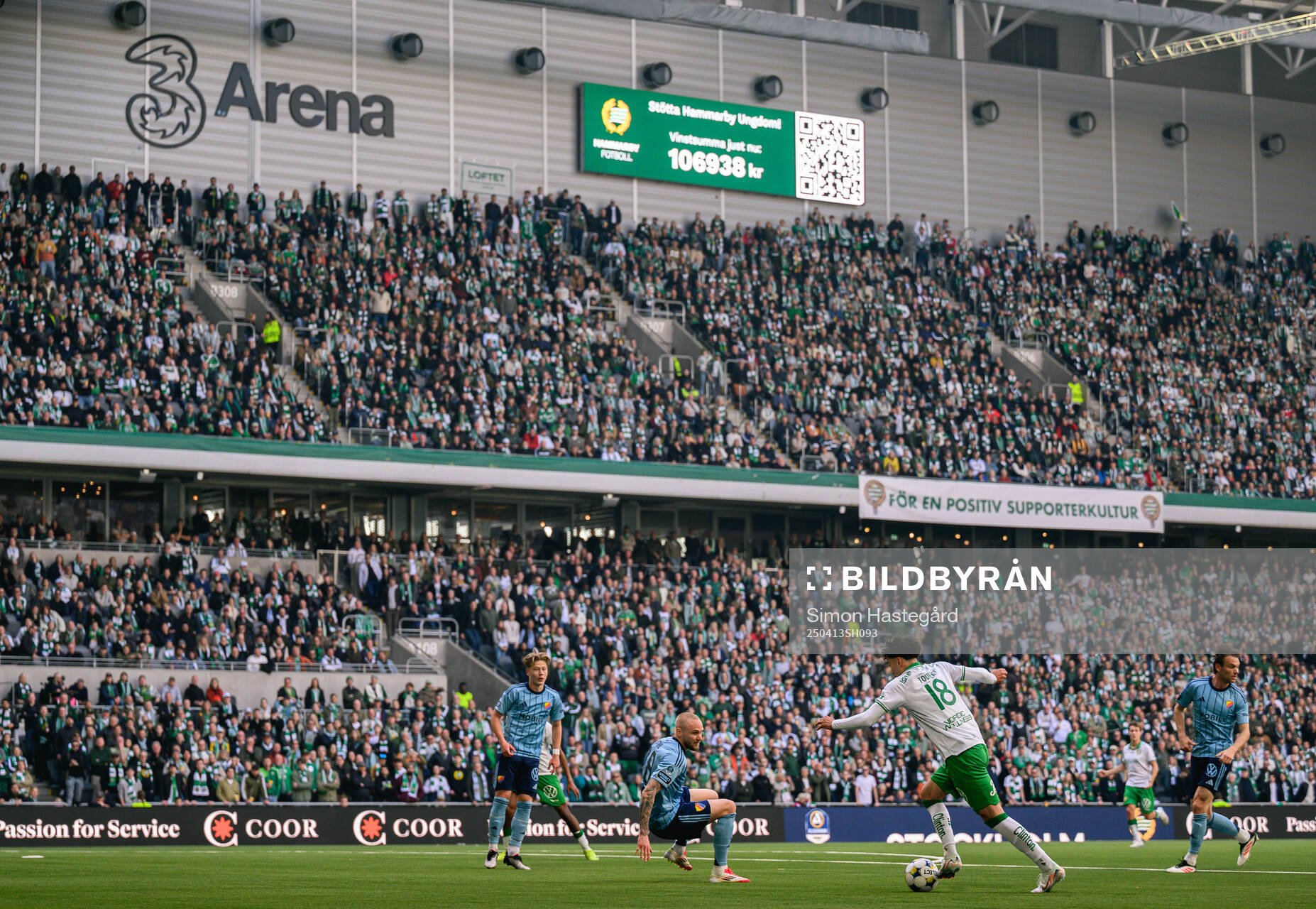Hammarbys Sebastian Tounekti och Djurgårdens Adam Ståhl