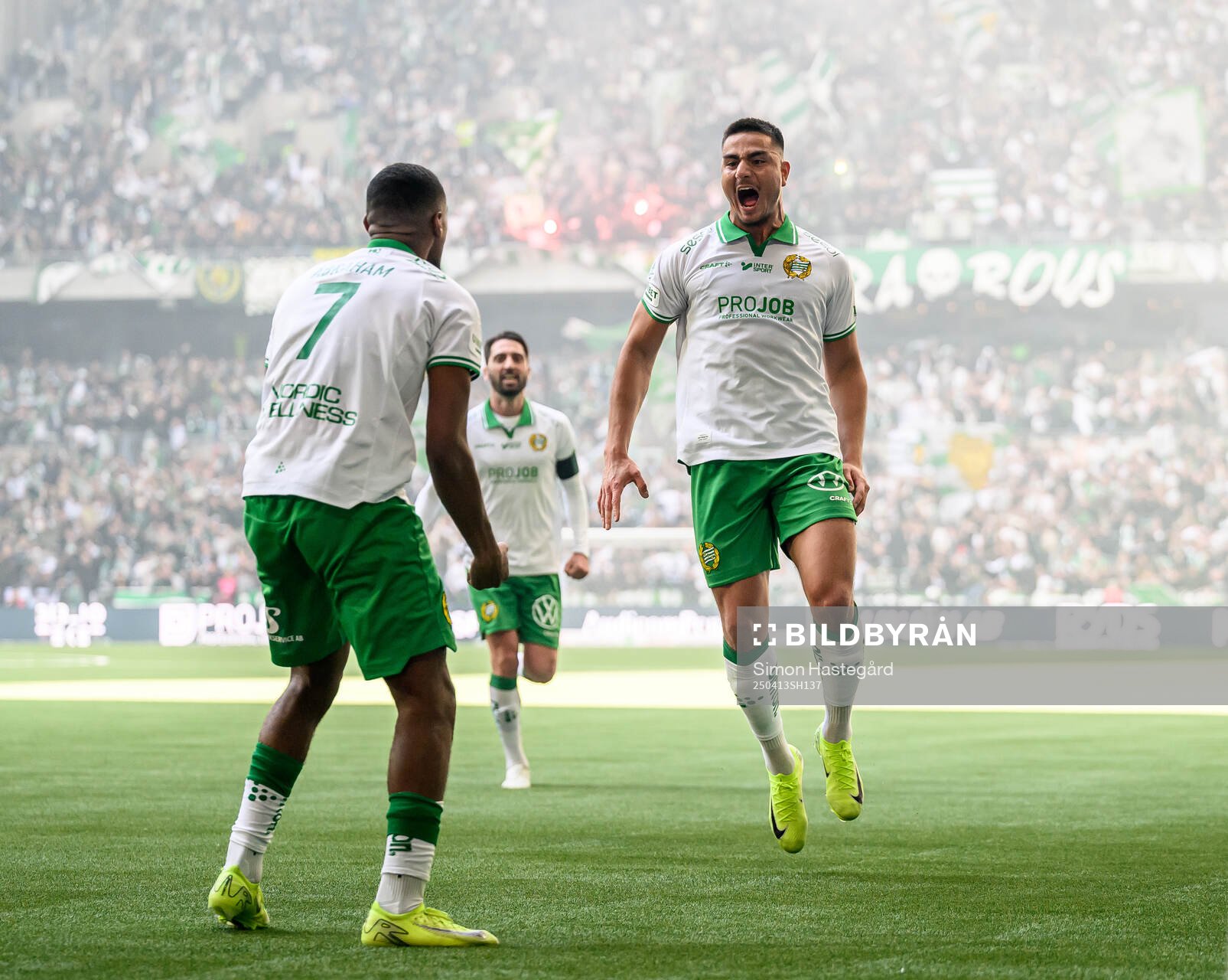 Hammarbys Paulos Abraham och Jusef Erabi jublar