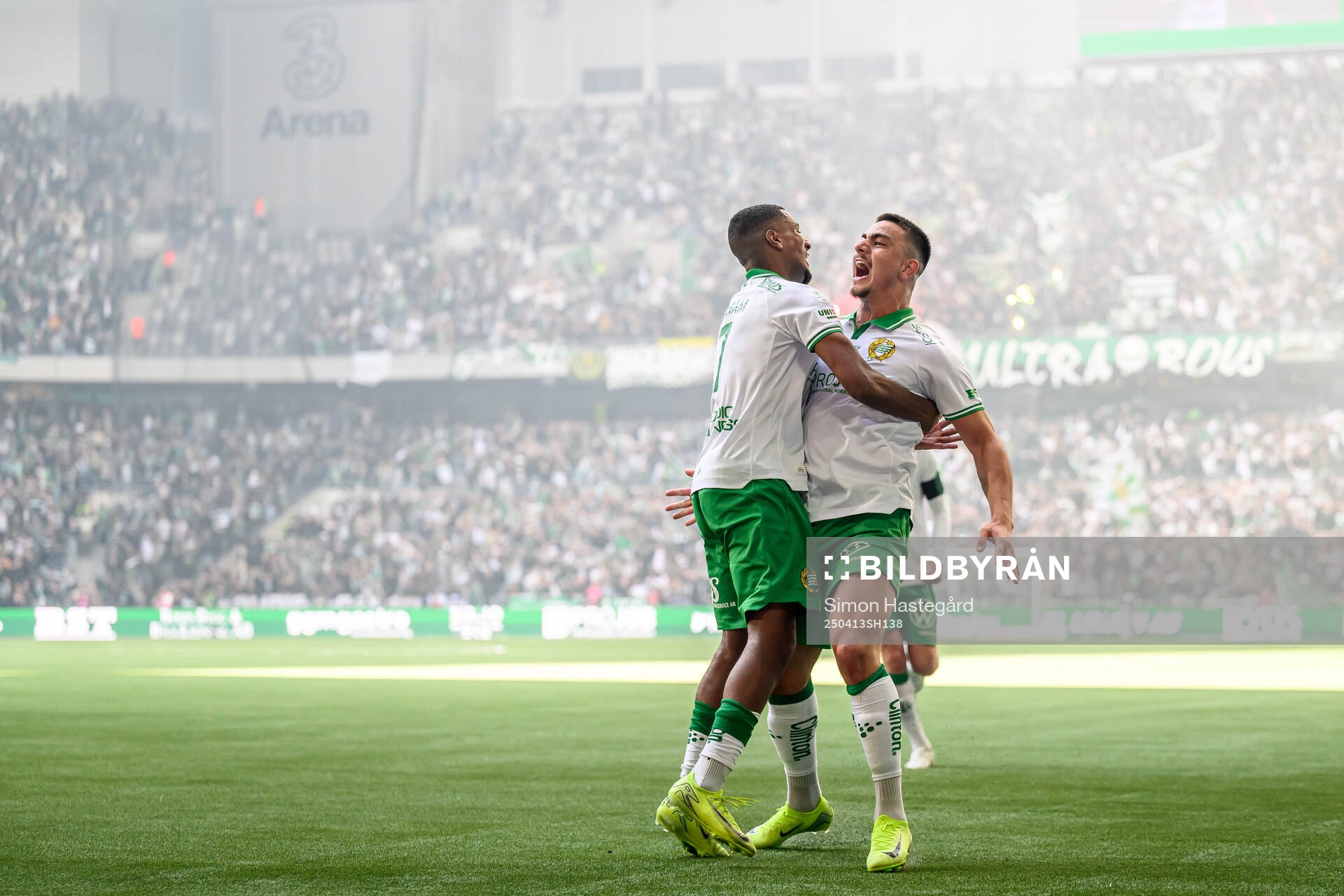 Hammarbys Paulos Abraham och Jusef Erabi jublar