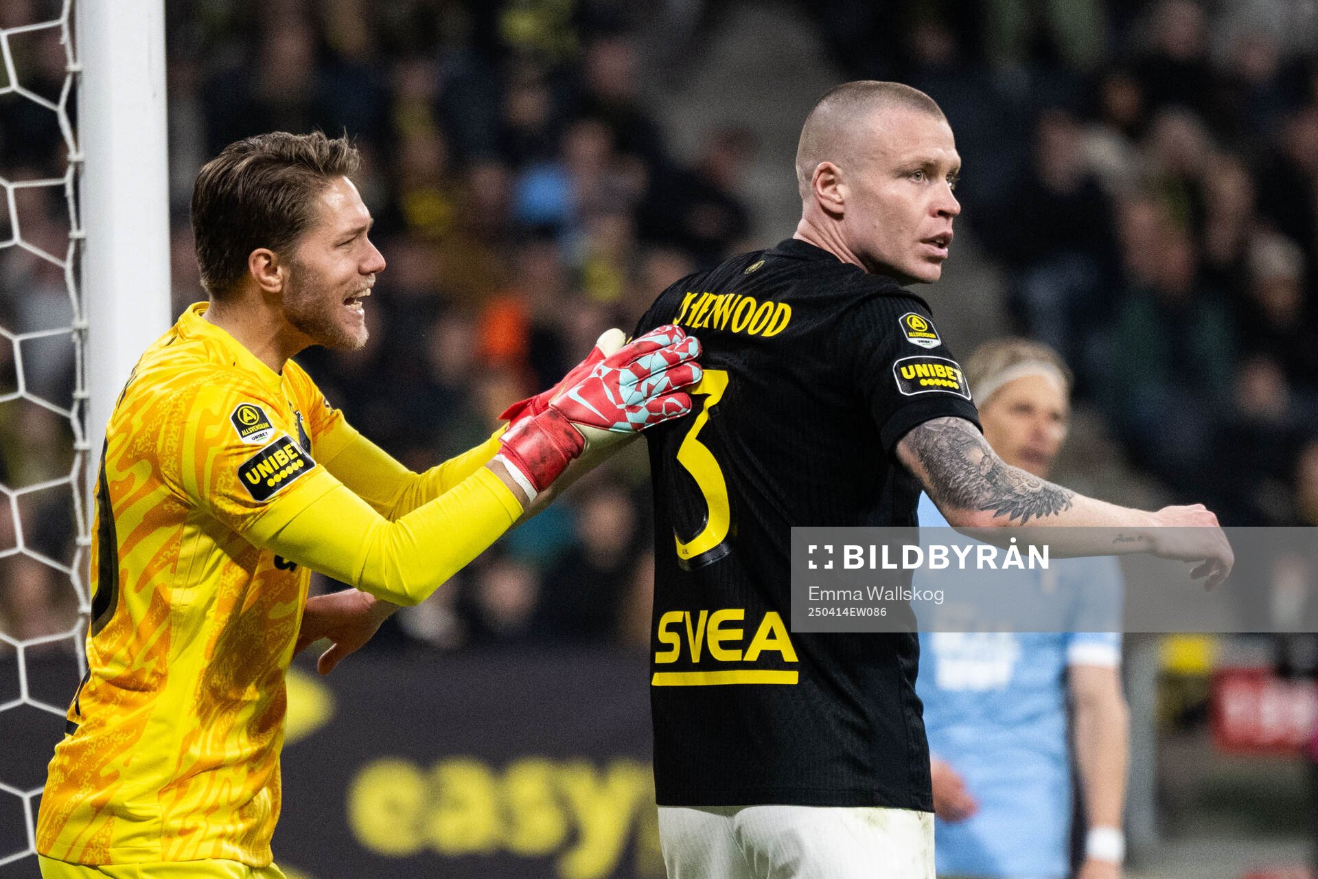 AIKs målvakt Kalle Joelsson och Thomas Poppler Isherwood