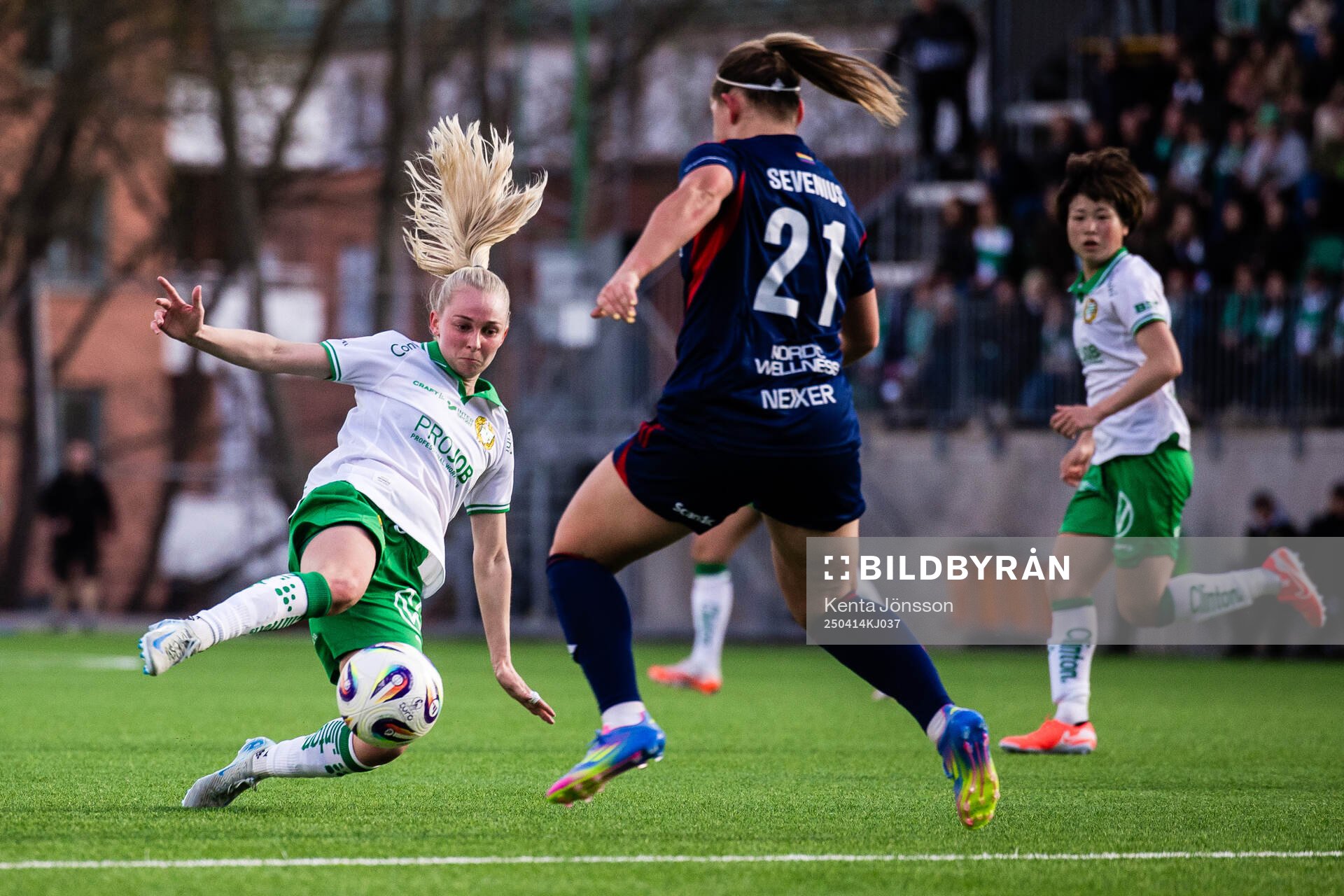 Hammarbys Emilie Joramo och Rosengårds Oona Sevenius