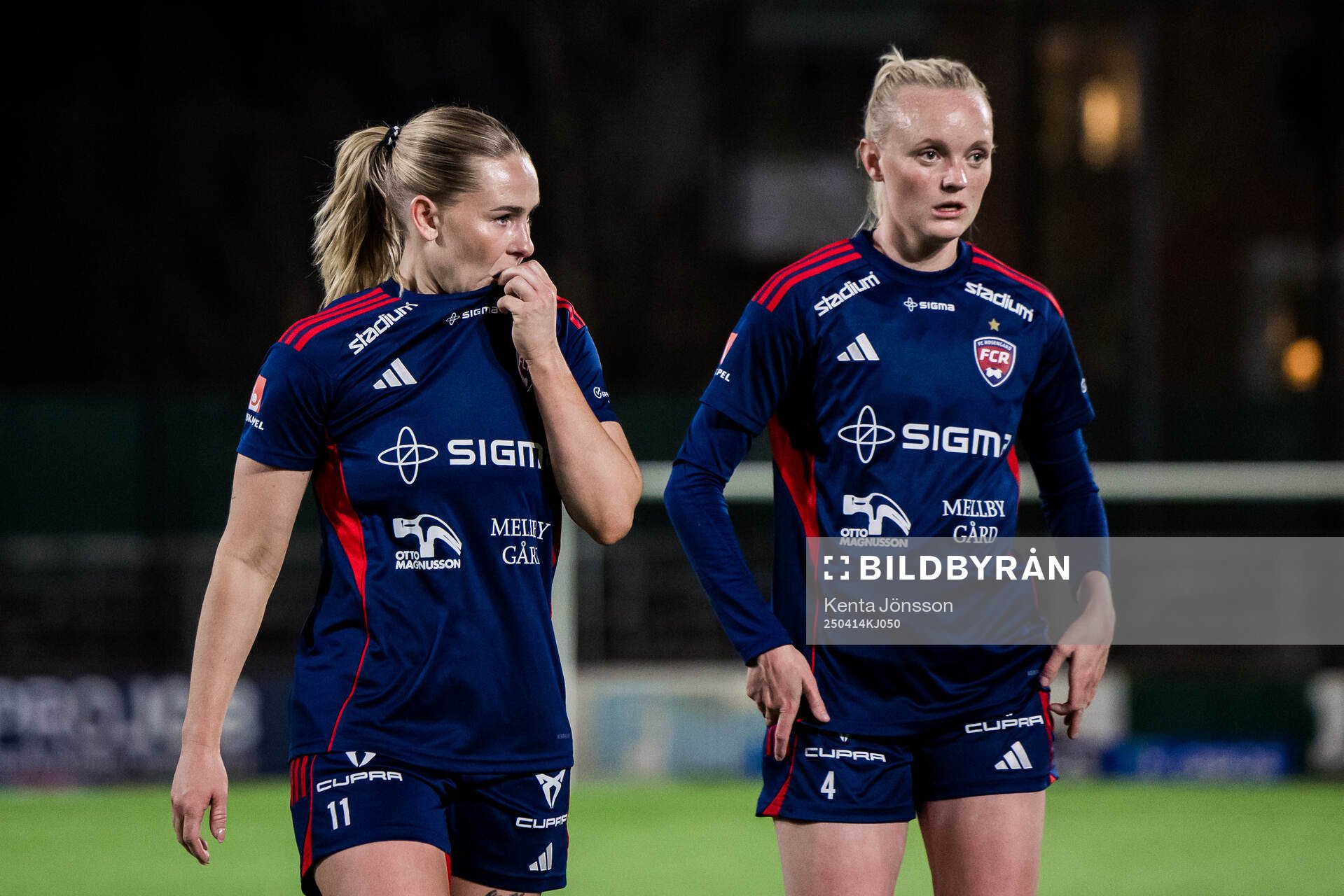 Rosengårds Emma Jansson och Emma Pennsäter deppar