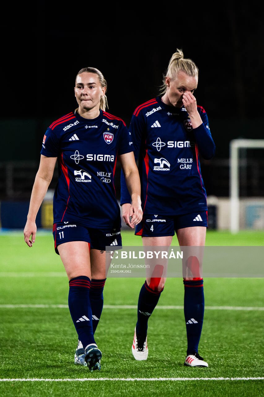 Rosengårds Emma Jansson och Emma Pennsäter deppar