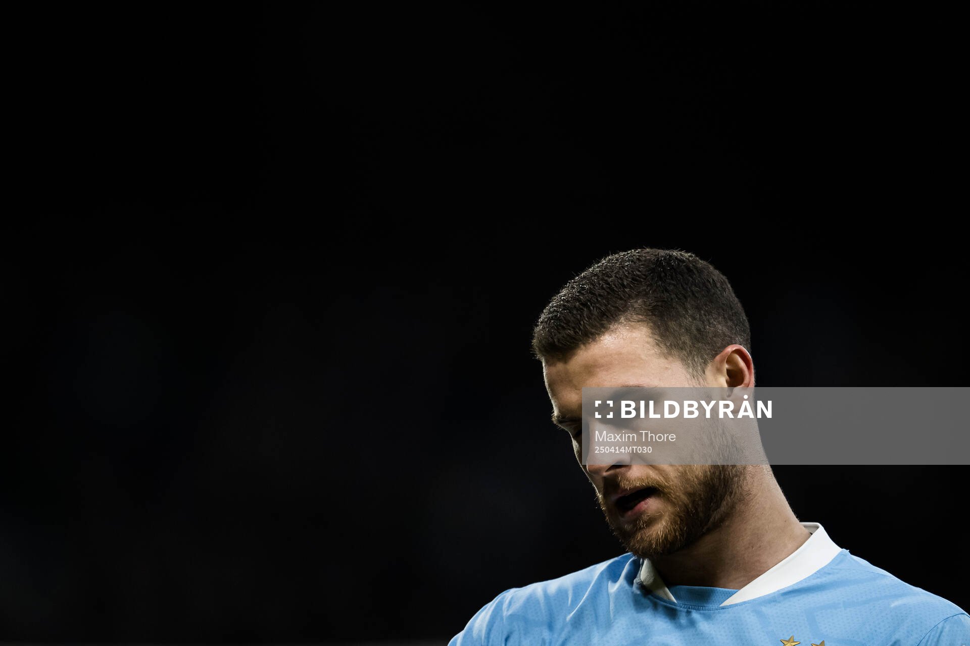 Malmö FFs Gabriel Busanello deppar