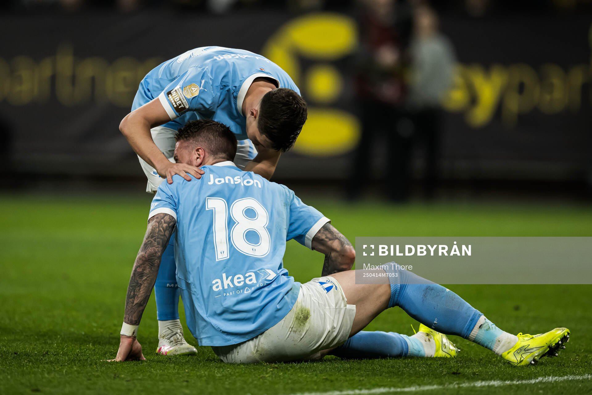 Malmö FFs Pontus Jansson har ont