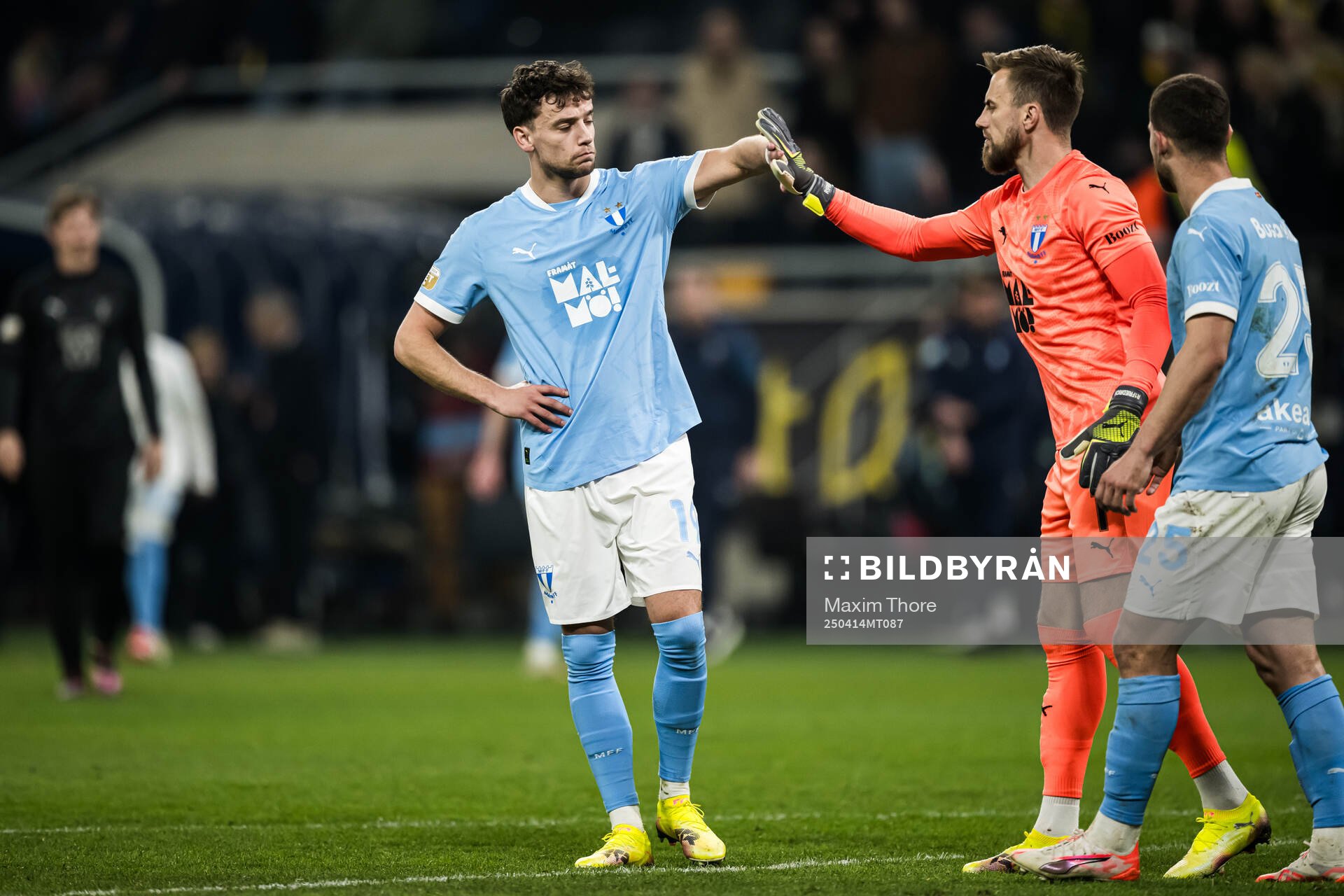 Malmö FFs Colin Rösler och målvakt Ricardo Friedrich