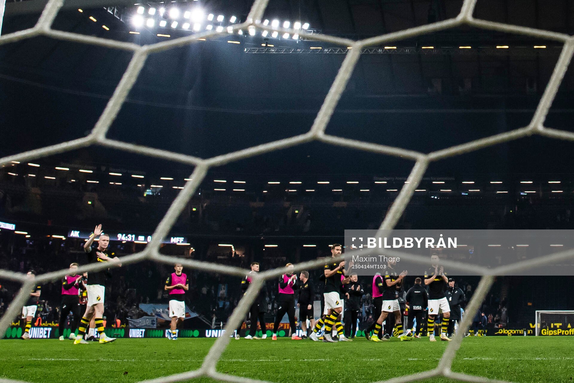 AIKs spelare tackar publiken