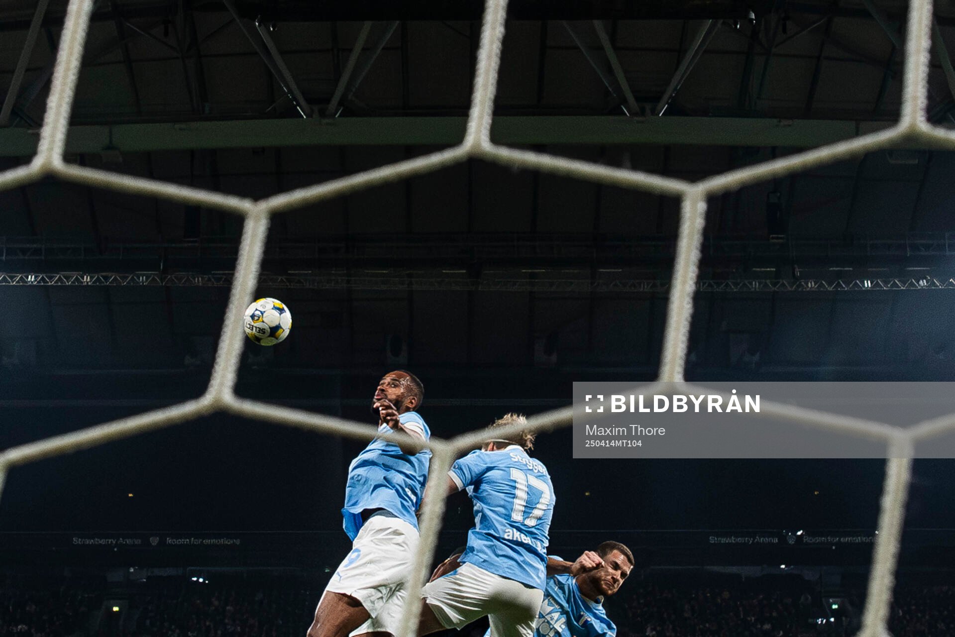 Malmö FFs Isaac Kiese Thelin, Jens Stryger Larsen och