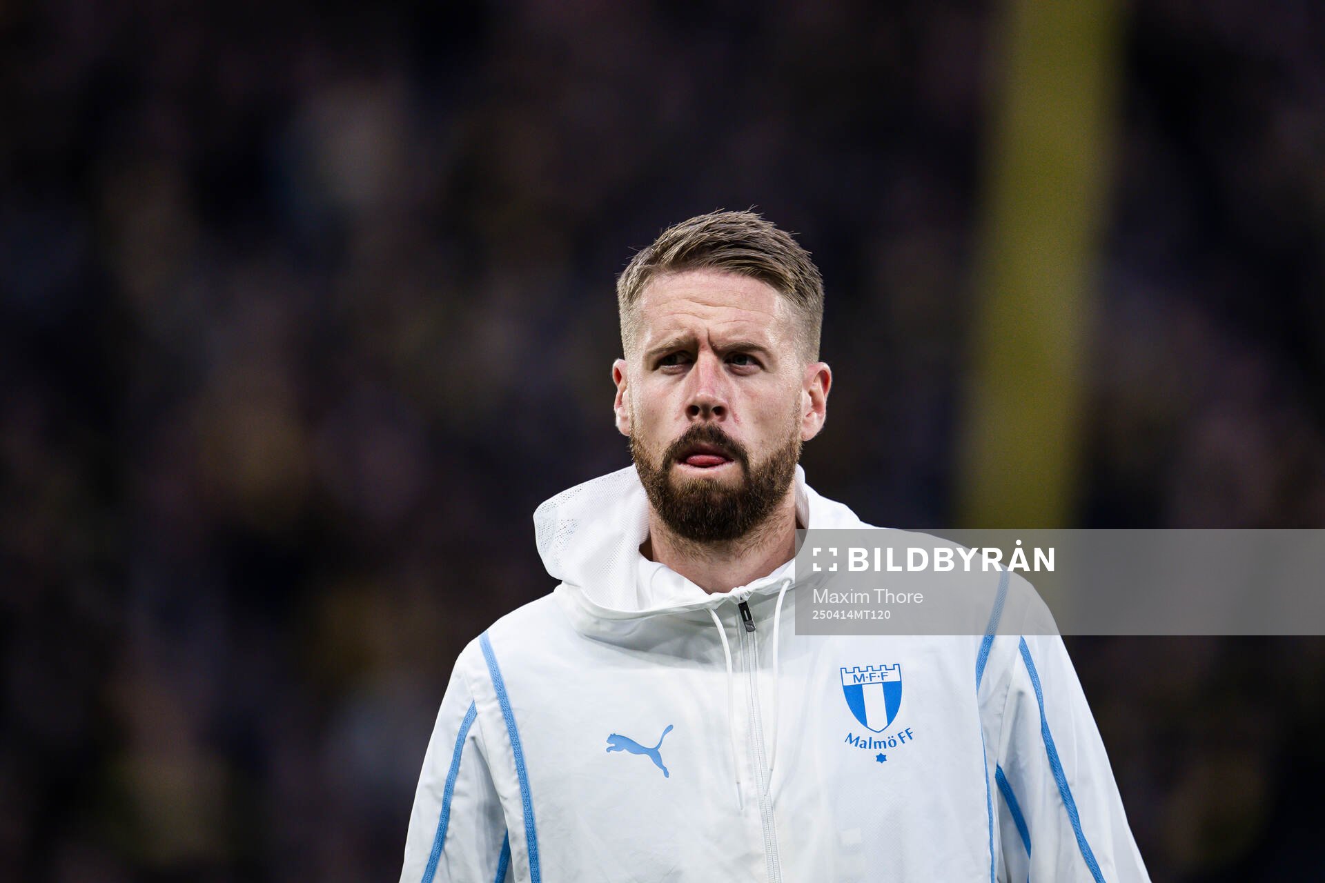 Malmö FFs Pontus Jansson vid lineup inför fotbollsmatchen i Allsvenskan mellan AIK och Malmö FF den 14 april 2025 i Stockholm. 
