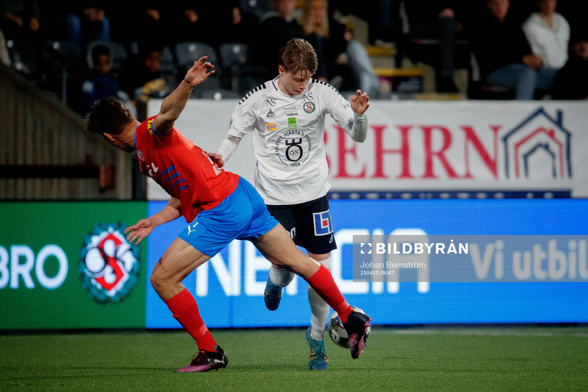 Helsingborgs Wilhelm Nilsson  och Örebros Linus Alperud