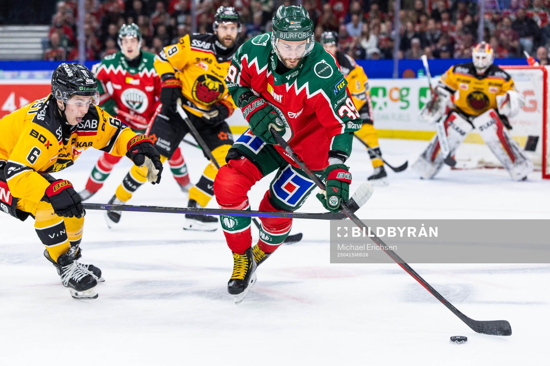 Luleås Isac Hedqvist och Frölundas Mikael Ruohomaa