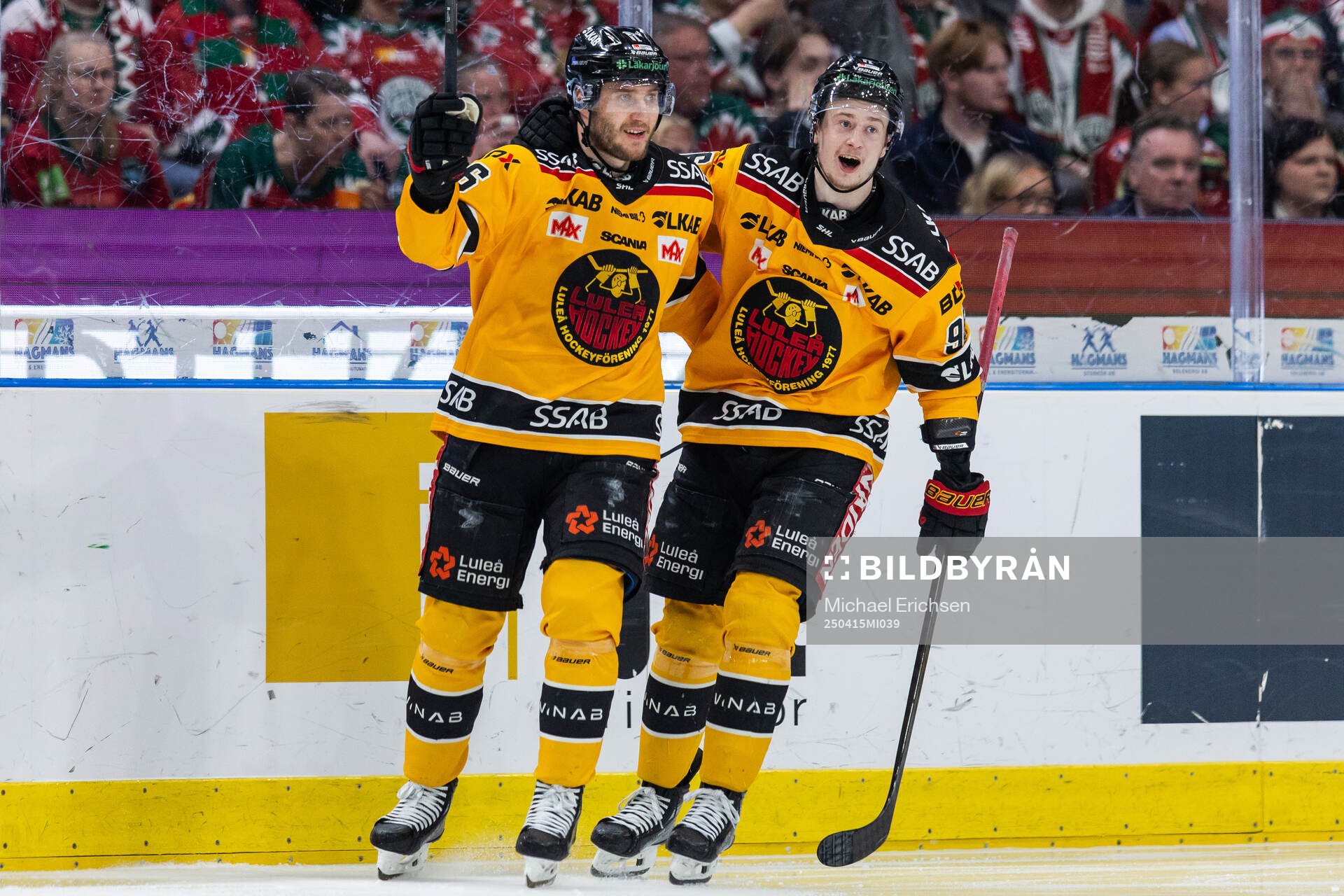 Luleås Anton Levtchi gör 0-1 och jublar med Pontus